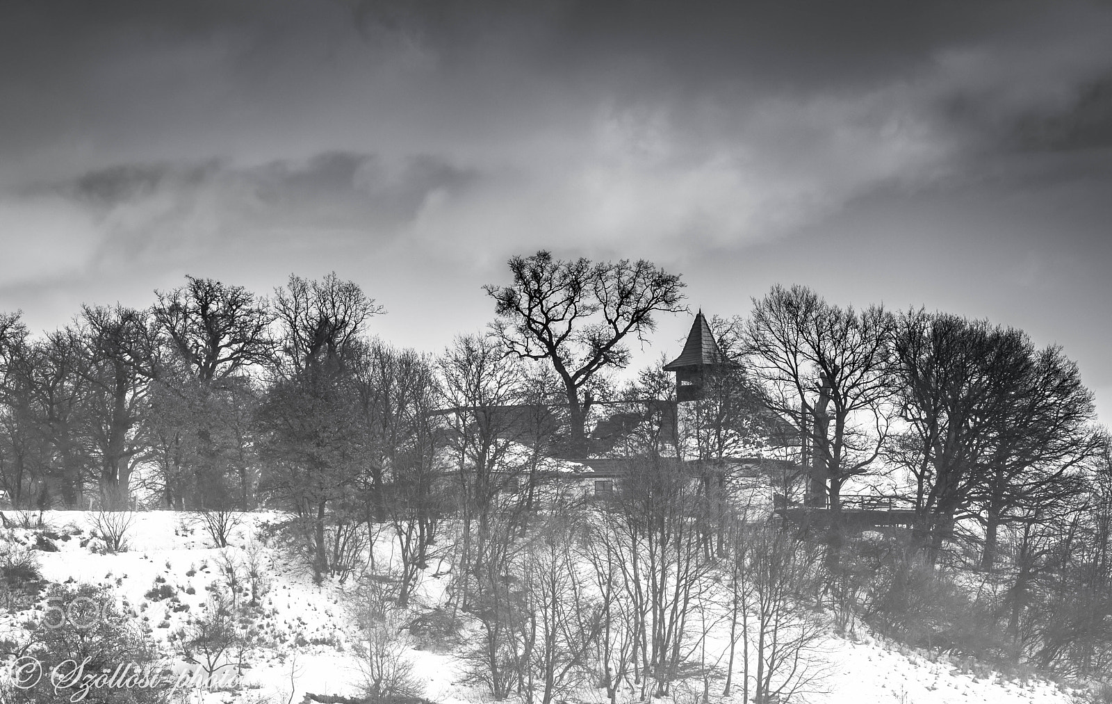 Sigma 105mm F2.8 EX DG OS HSM sample photo. Castle on the haunted hill photography