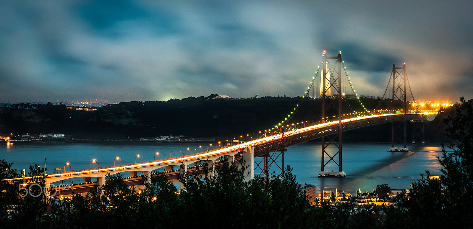Nikon D5500 sample photo. Ponte 25 de abril photography