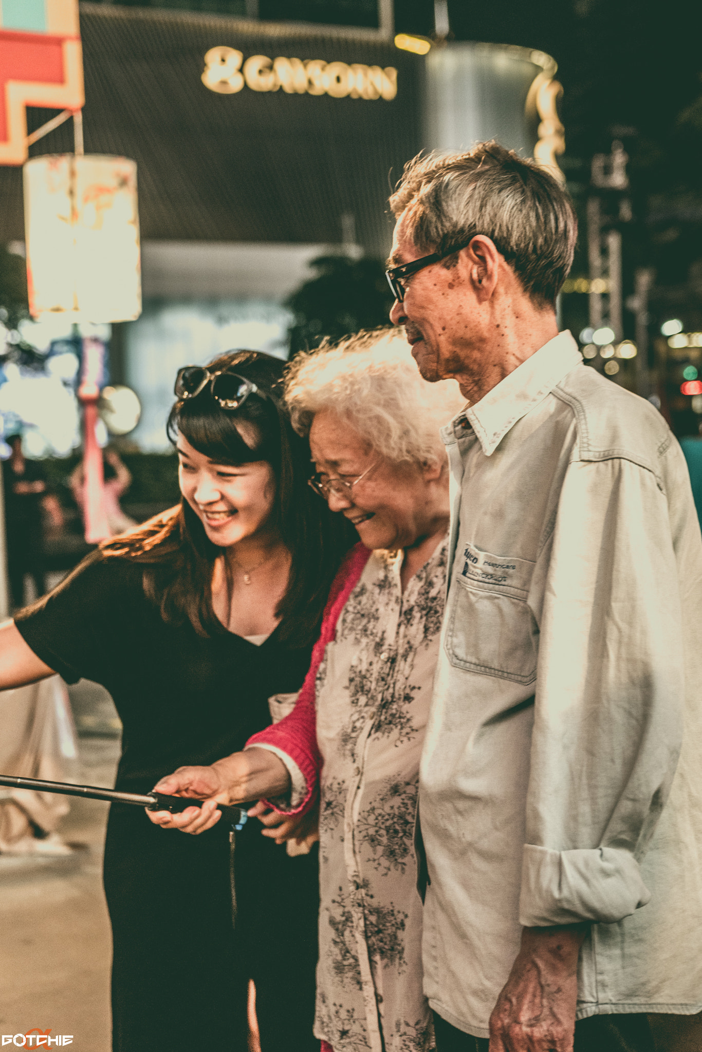 Sony a6300 + 18-35mm F1.8 DC HSM | Art 013 sample photo. Candid photography