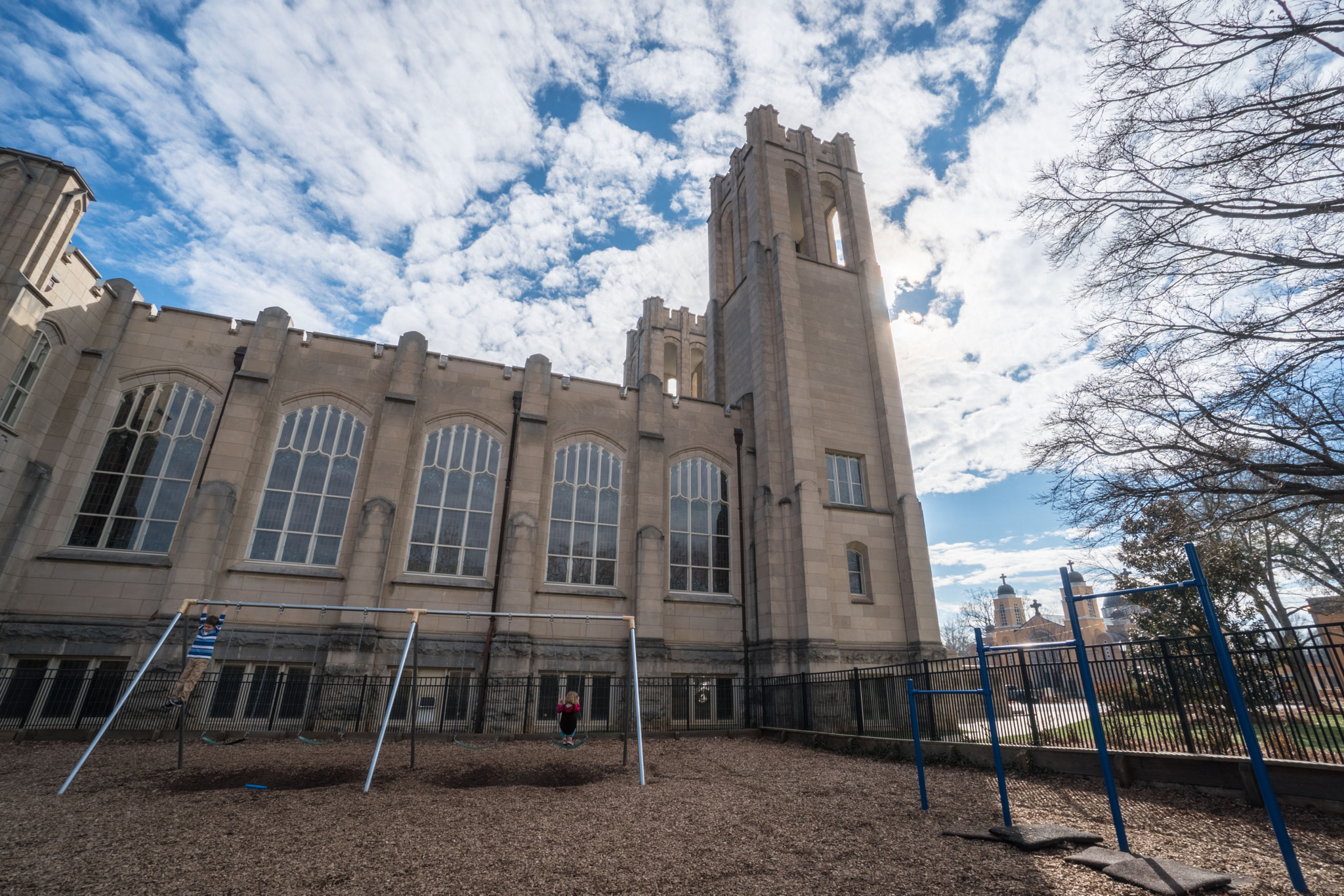 Sony a6300 + Sony E 10-18mm F4 OSS sample photo. "back to the playground" #photojambo photography