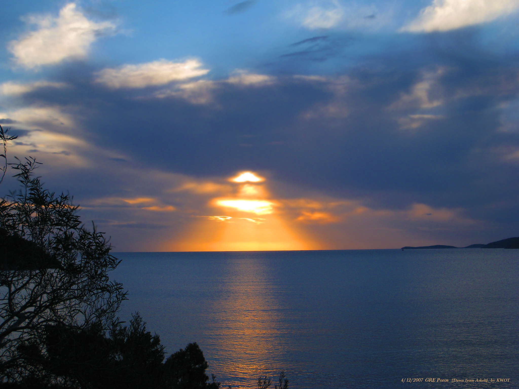 Canon DIGITAL IXUS 860 IS sample photo. Gre poros [eye of god] dec 2007 by kwot photography