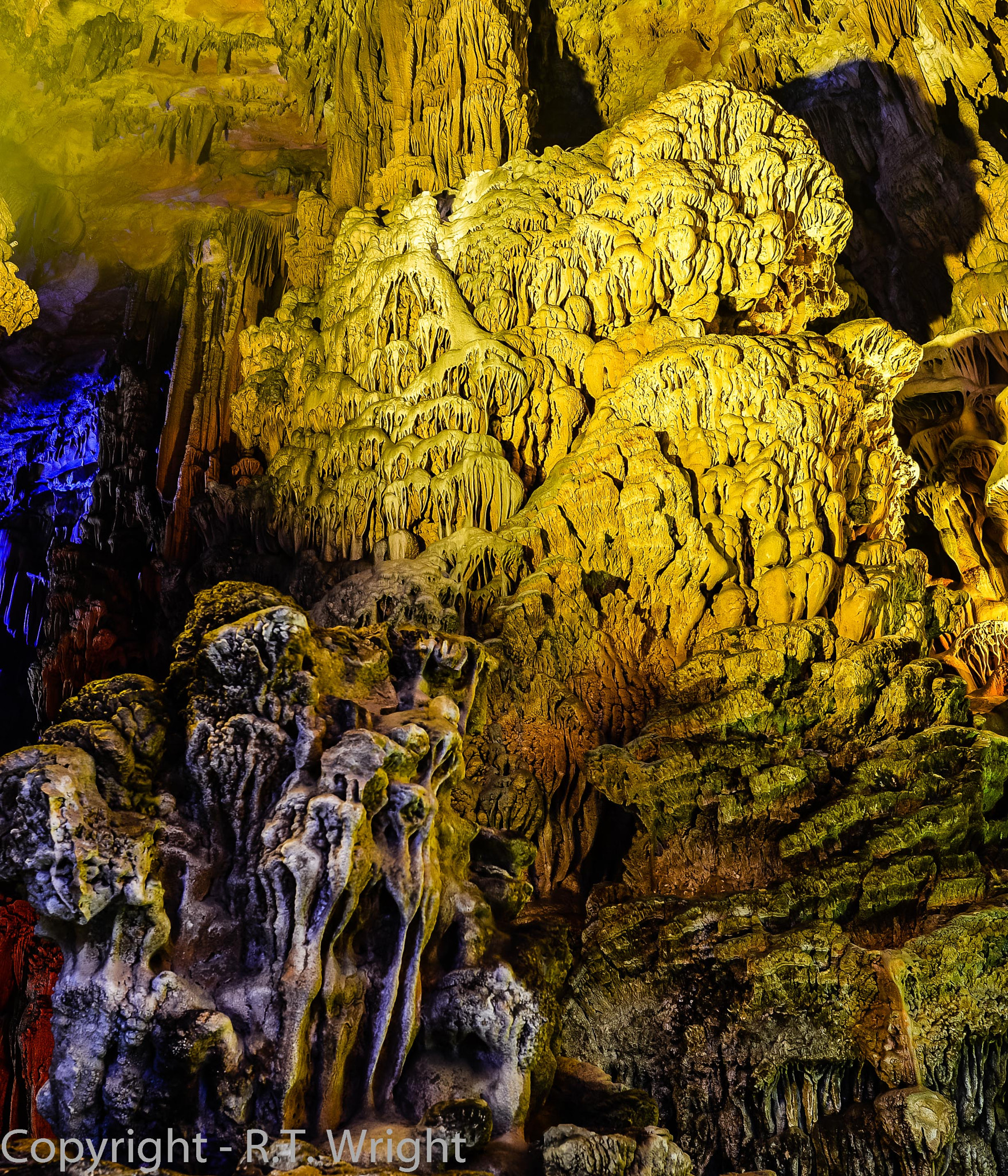 Nikon D800 + Nikon AF-S Nikkor 24mm F1.4G ED sample photo. Reed flute cave, china 9 photography