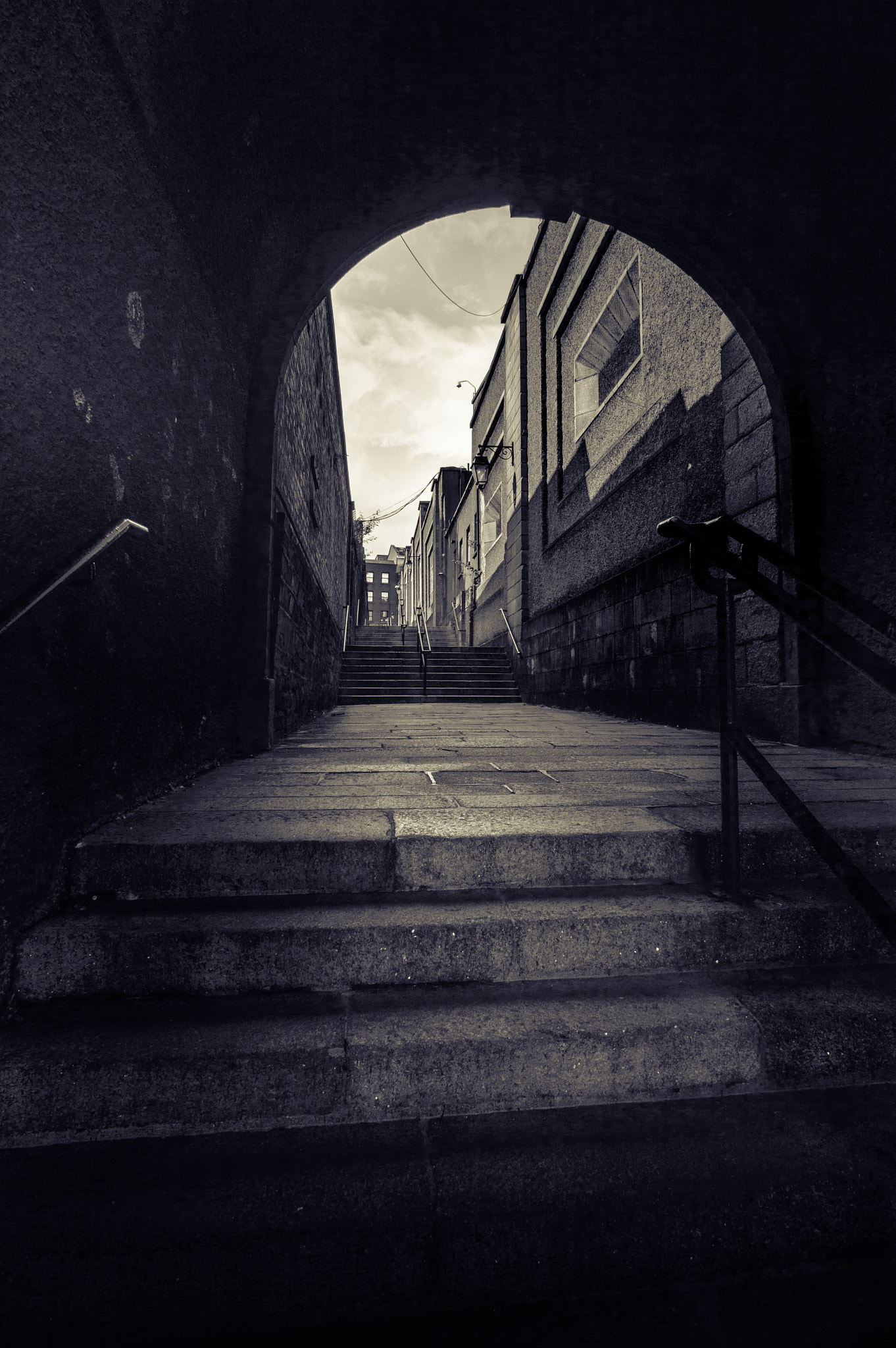 Nikon D3200 sample photo. Alley in dublin photography