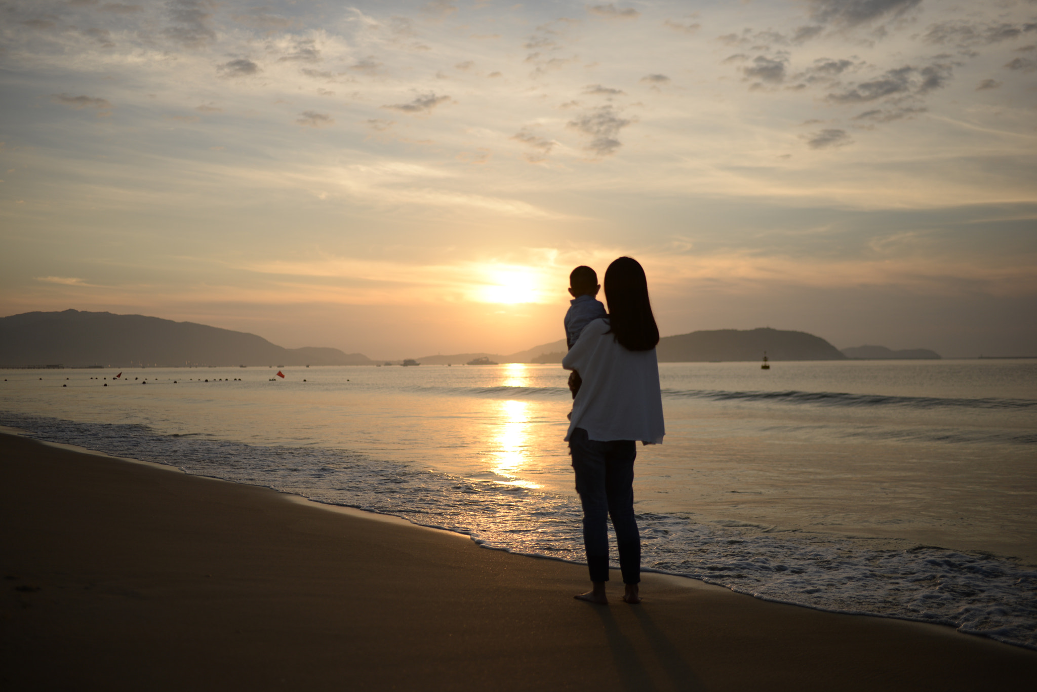 Nikon D610 + Nikon AF-S Nikkor 35mm F1.8G ED sample photo. 年初二日出印象 photography