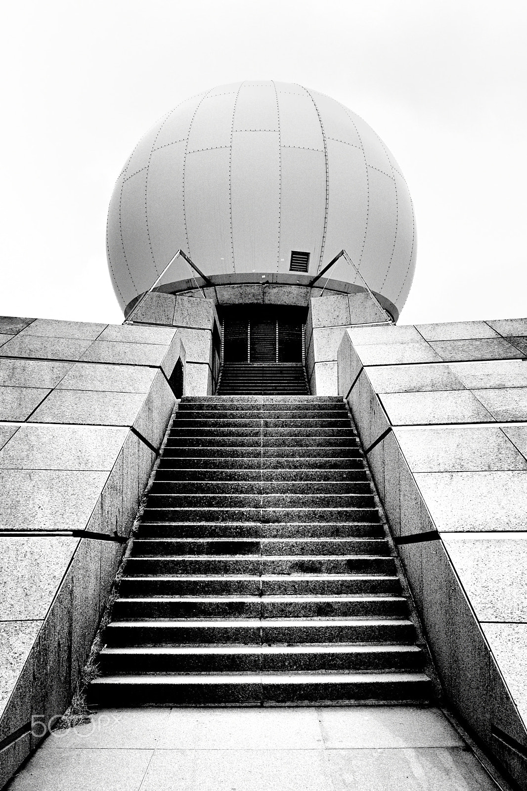 Nikon D300 + Sigma 18-50mm F2.8 EX DC Macro sample photo. Radio tower in the vosges photography