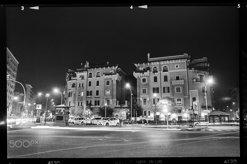 Nikon AF-S DX Micro Nikkor 40mm F2.8 sample photo. Piazza tuscolo - roma 2017 photography