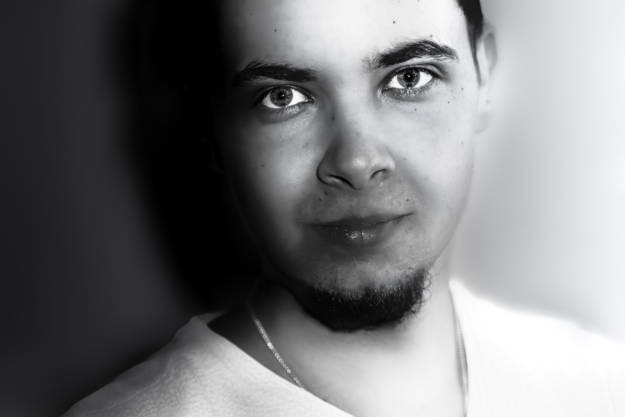 Sony a7 + Sony FE 70-200mm F4 G OSS sample photo. Come to the dark side photography