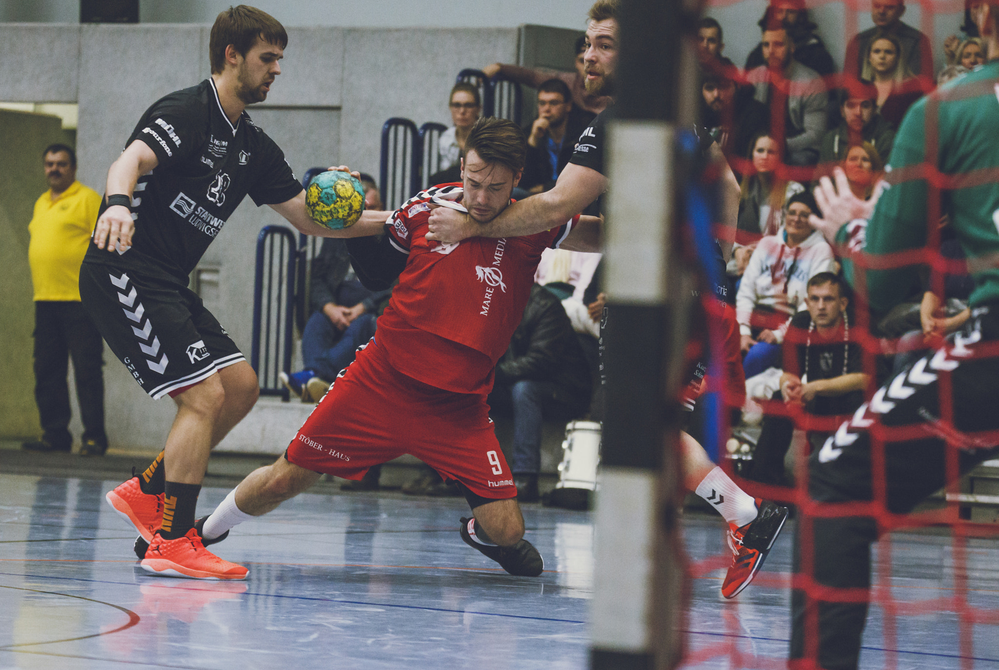 Sigma 100-300mm f/4 sample photo. Handball#62 photography