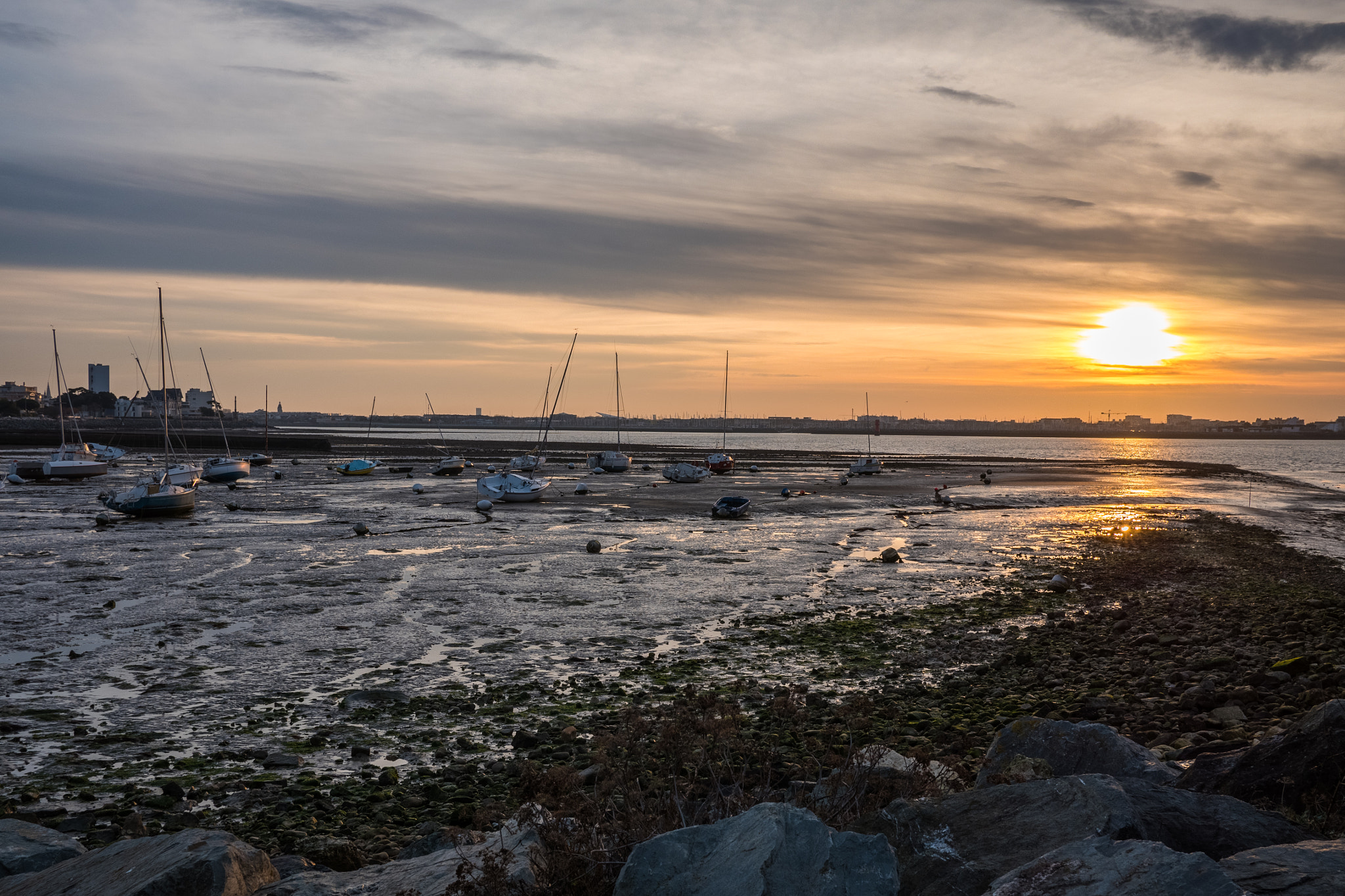 Panasonic Lumix DMC-GX85 (Lumix DMC-GX80 / Lumix DMC-GX7 Mark II) + LUMIX G 20/F1.7 II sample photo. Sunrise photography