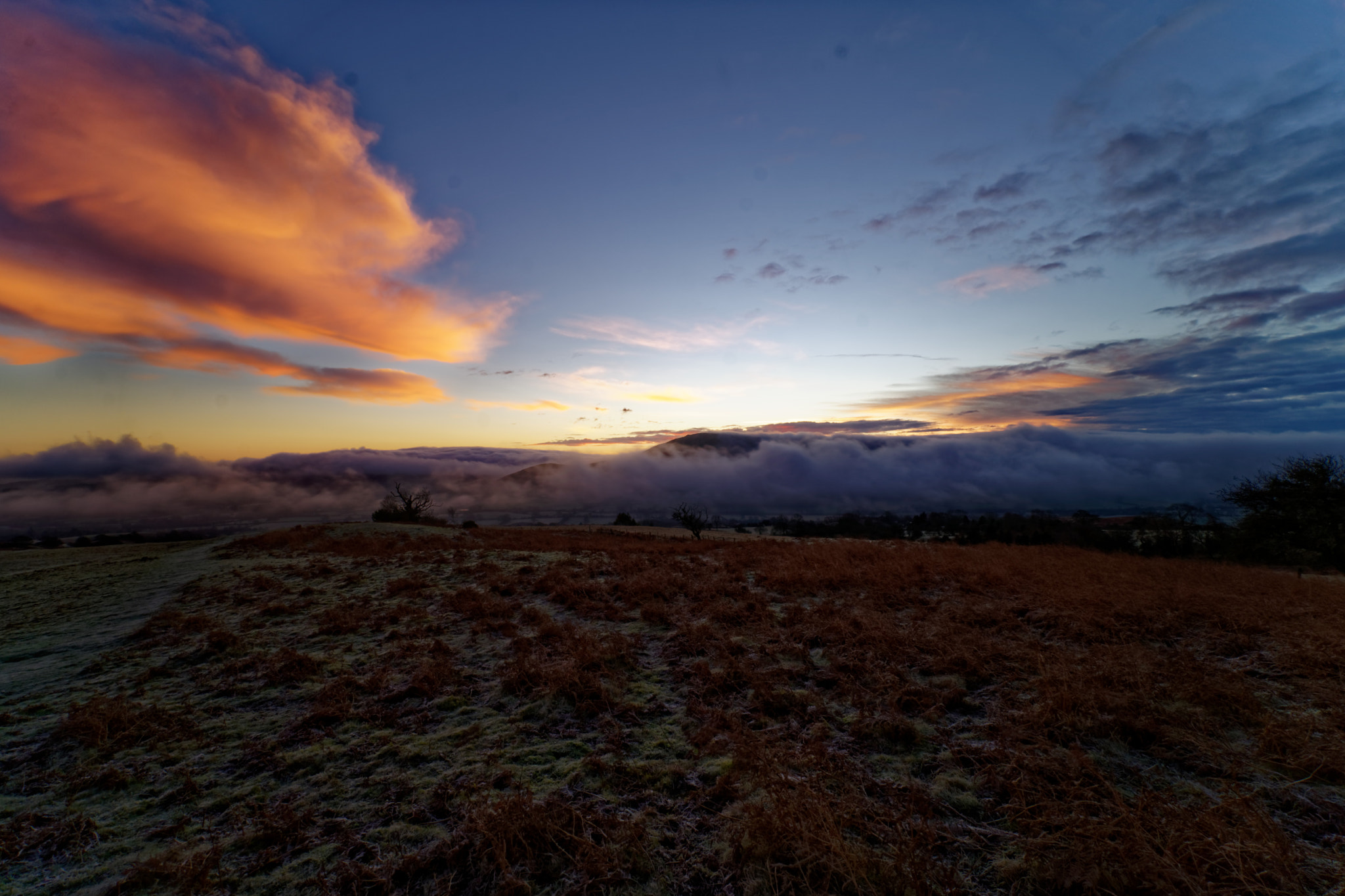 Sony E 10-18mm F4 OSS sample photo. Stunning shropshire hills this morning. photography