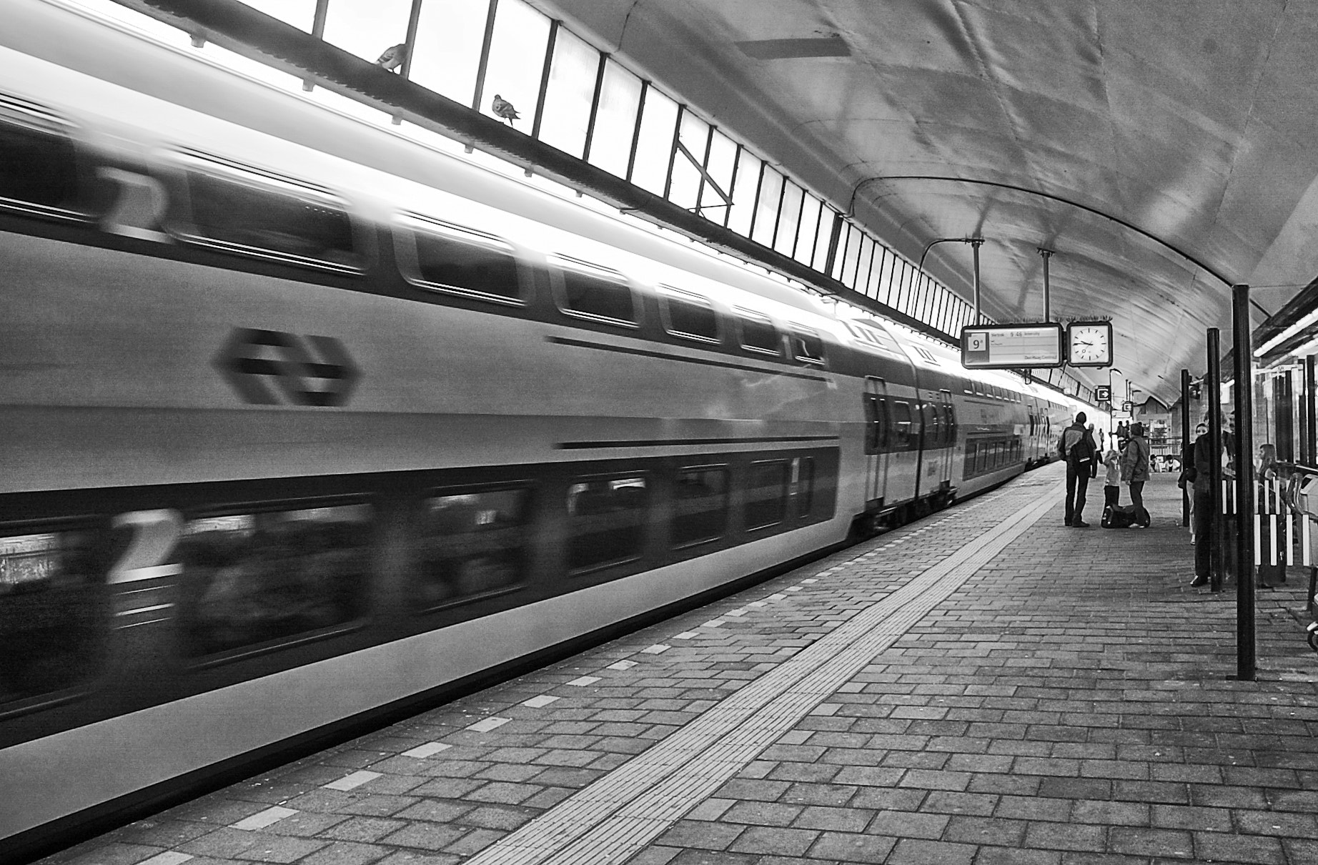 Nikon D1 sample photo. The old central-station of rotterdam photography