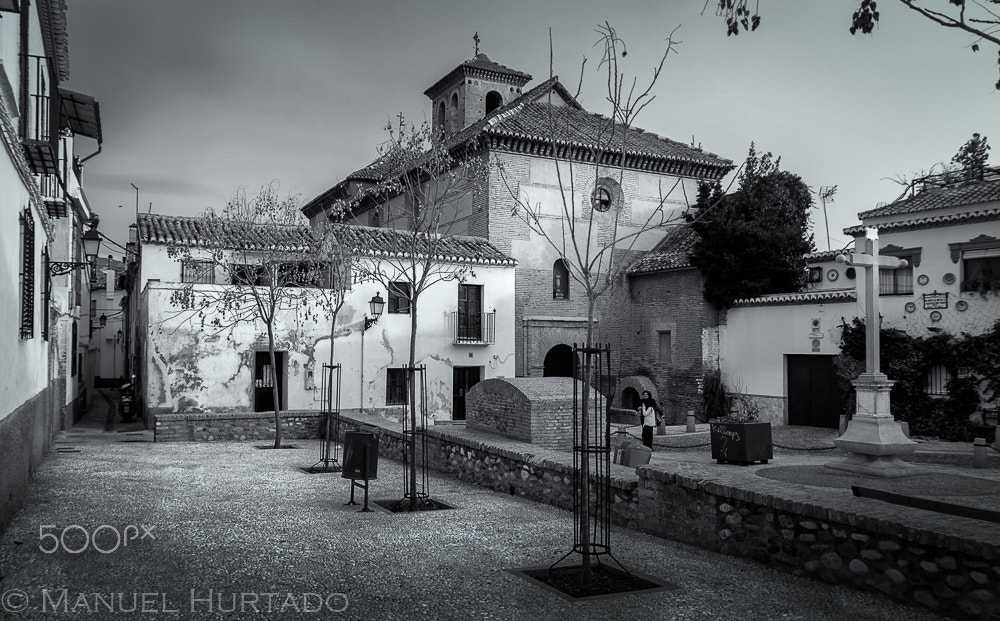 Nikon D7000 + Sigma 17-70mm F2.8-4 DC Macro OS HSM sample photo. Plaza de san bartolomé photography