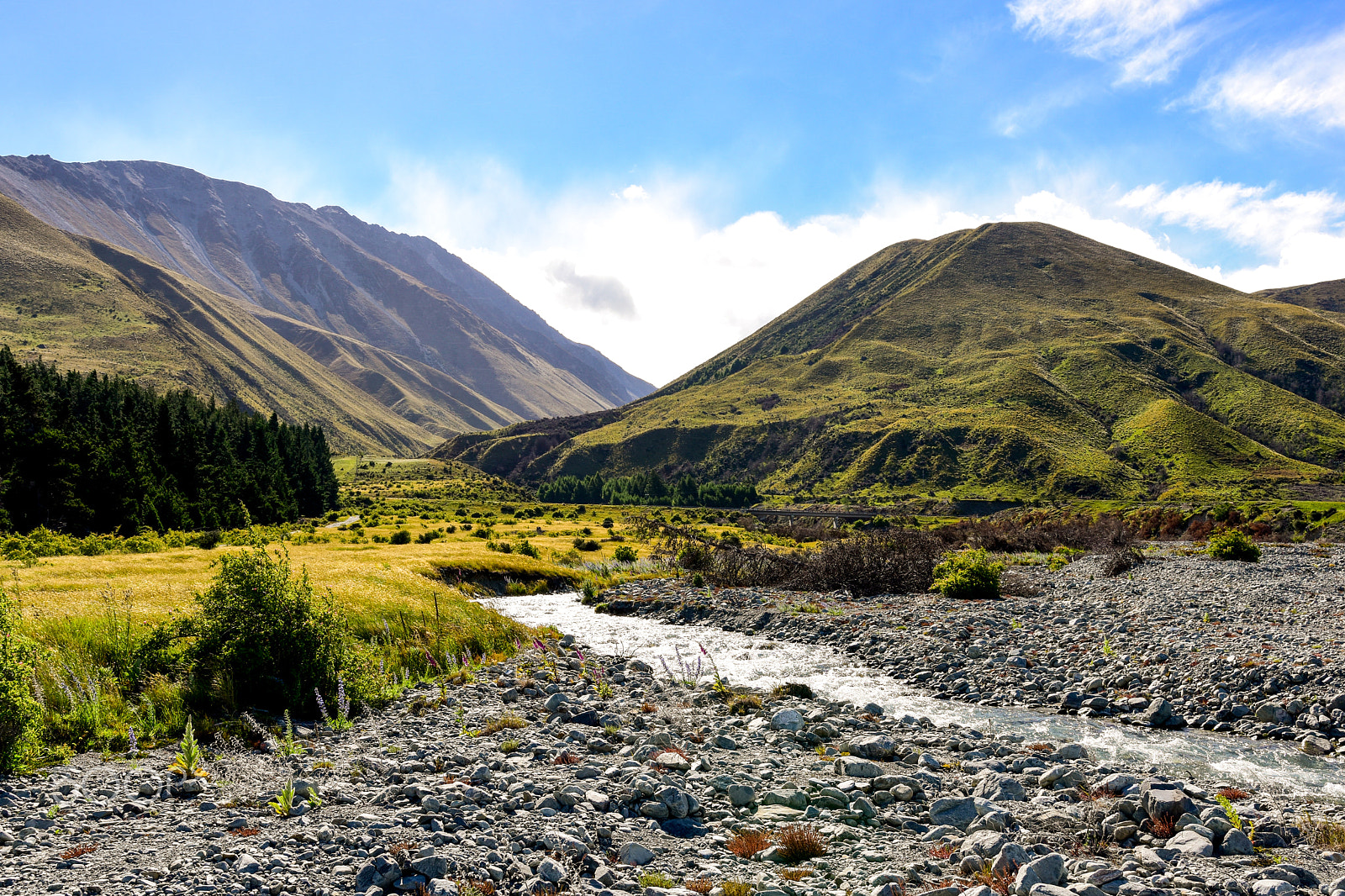 Nikon D5500 + Sigma 18-35mm F1.8 DC HSM Art sample photo. Beautiful landscape close to mt cook, new zealand photography