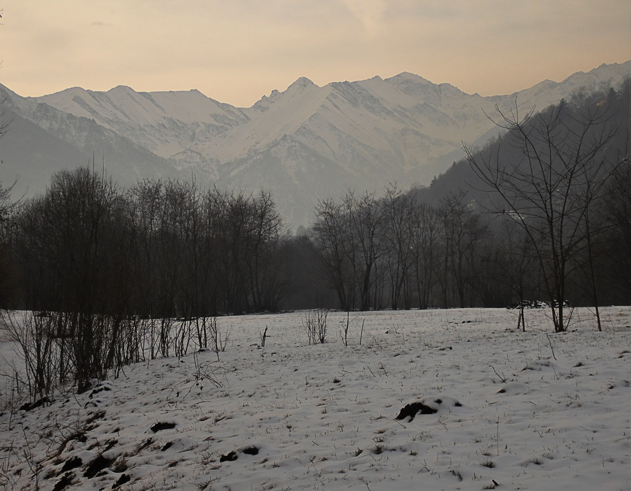 Samsung WB110/  WB111 sample photo. Evening mood in the alps photography