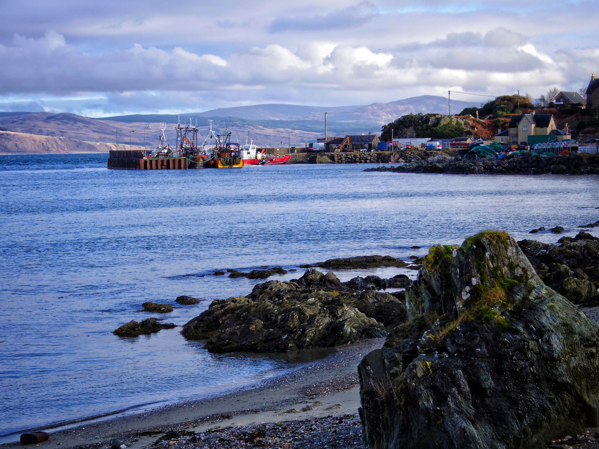 Pentax Q sample photo. Carradale harbour on a winter sunday afternoon photography