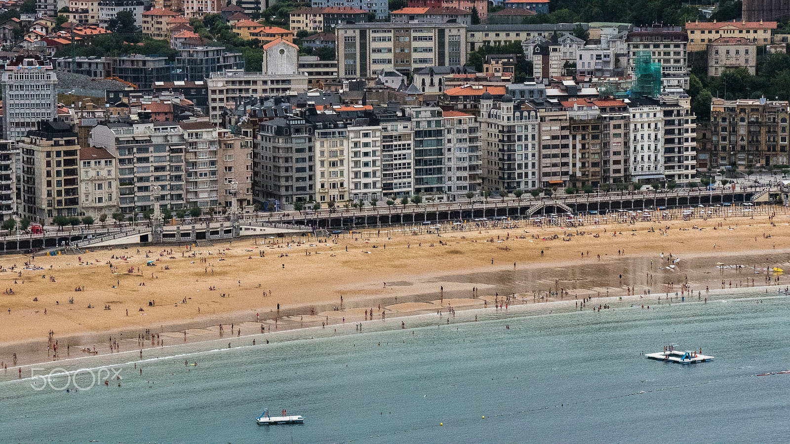 Panasonic Lumix DMC-GH4 sample photo. San sebastian beach and buildings photography