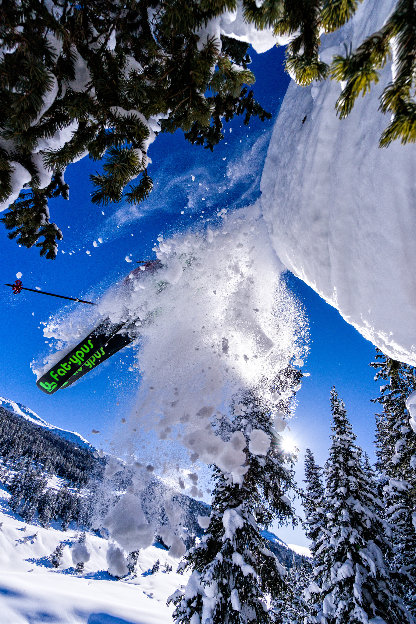 Sony a6300 + Sony E 10-18mm F4 OSS sample photo. Backcountry skiing with cliffs photography