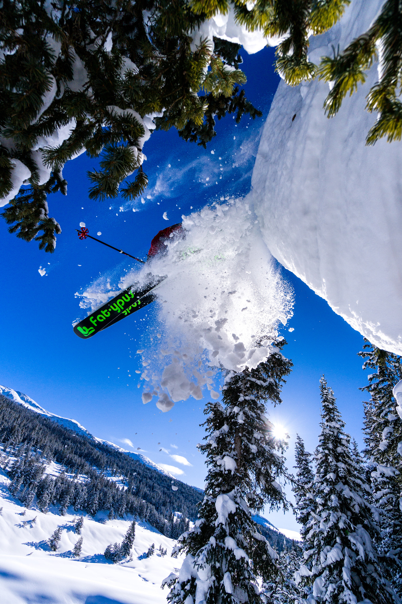 Sony a6300 + Sony E 10-18mm F4 OSS sample photo. Backcountry skiing with cliffs photography