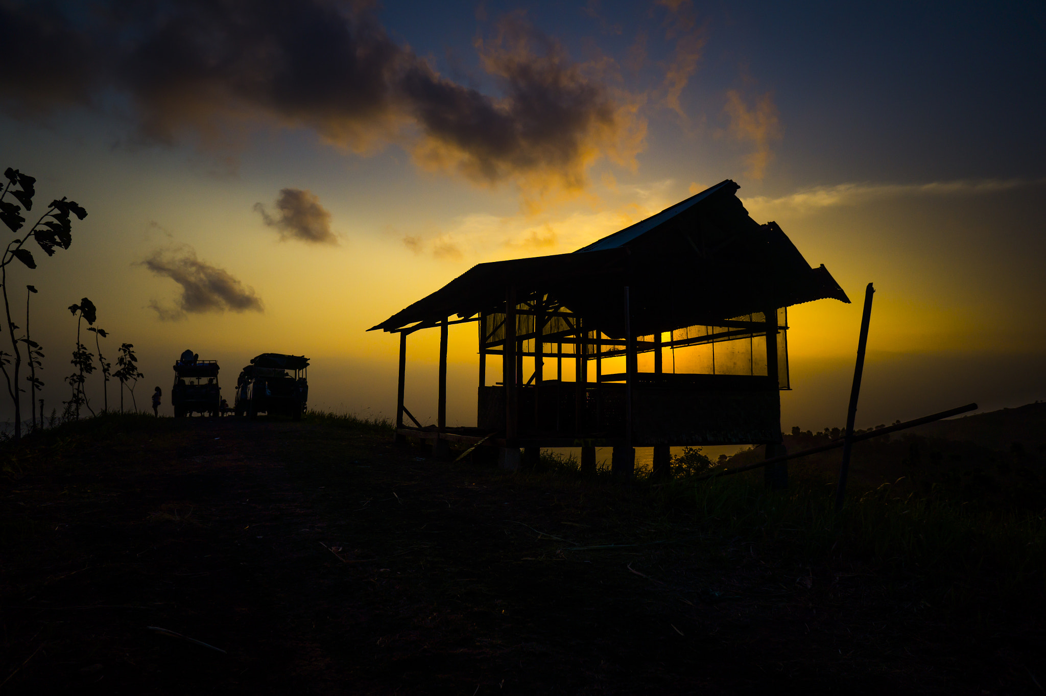 Sony Alpha a5000 (ILCE 5000) + Sony E 16mm F2.8 sample photo. Once we hit the peak of darma photography