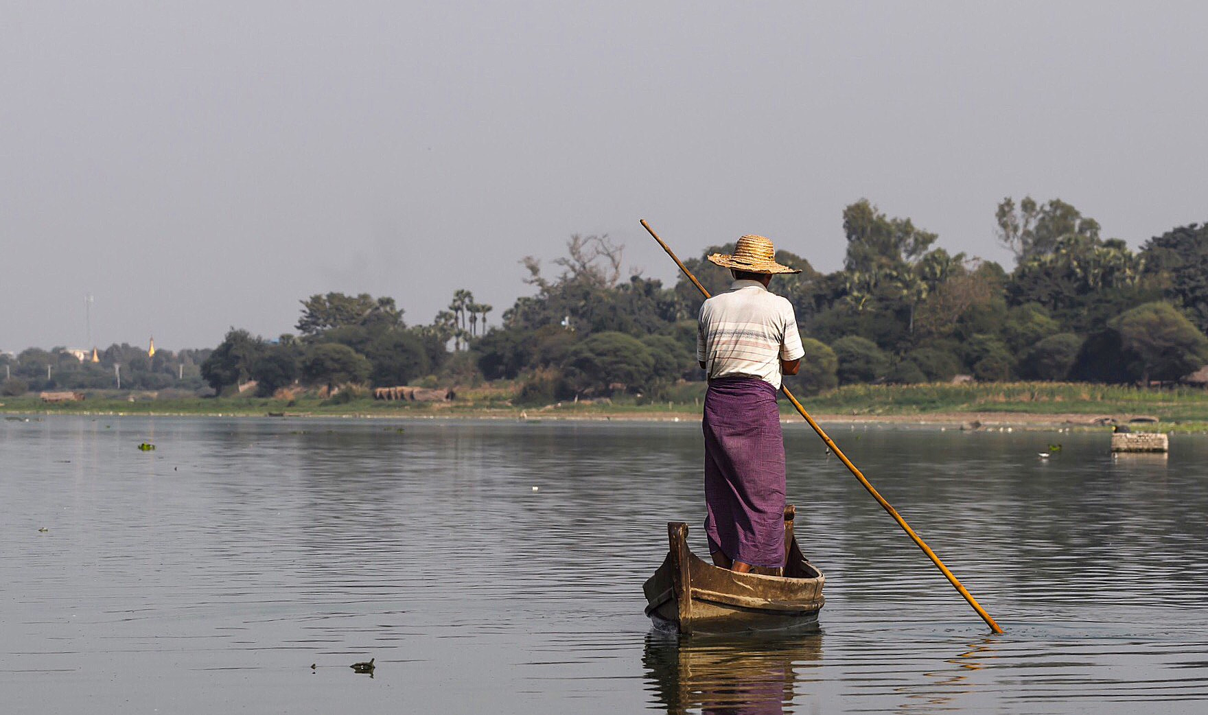Canon EOS 700D (EOS Rebel T5i / EOS Kiss X7i) sample photo. Fisherman in myanmar photography