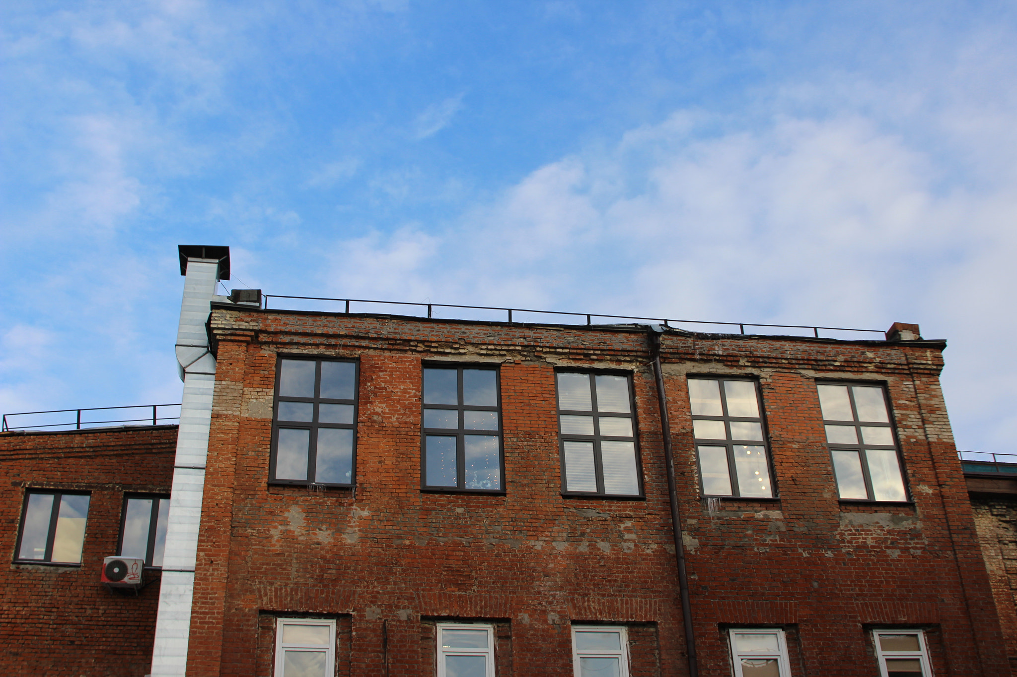 Canon EF 28-135mm F3.5-5.6 IS USM sample photo. Big blue sky photography