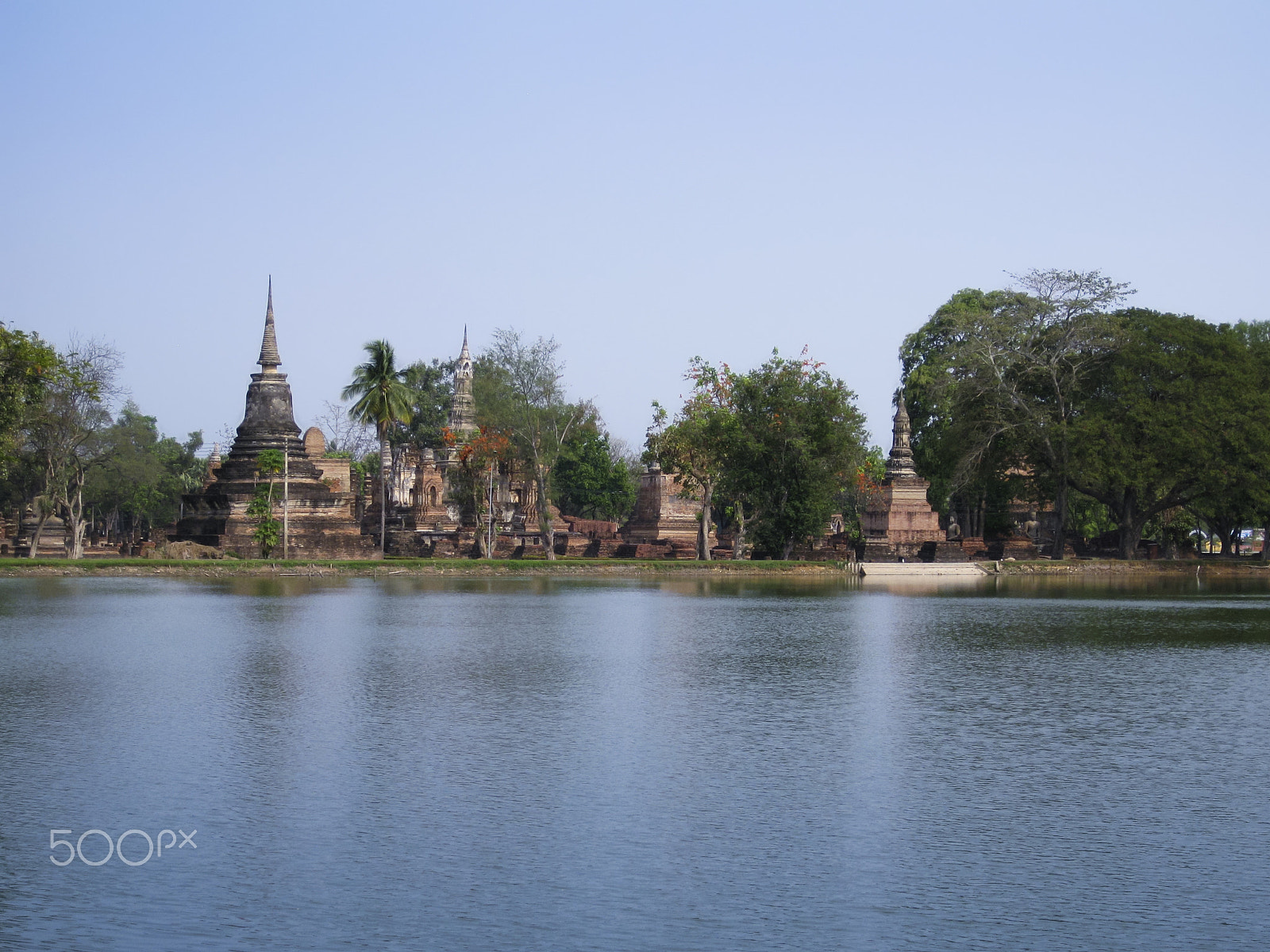 Canon PowerShot SD770 IS (Digital IXUS 85 IS / IXY Digital 25 IS) sample photo. Wat mahathat sukhothai historical park photography
