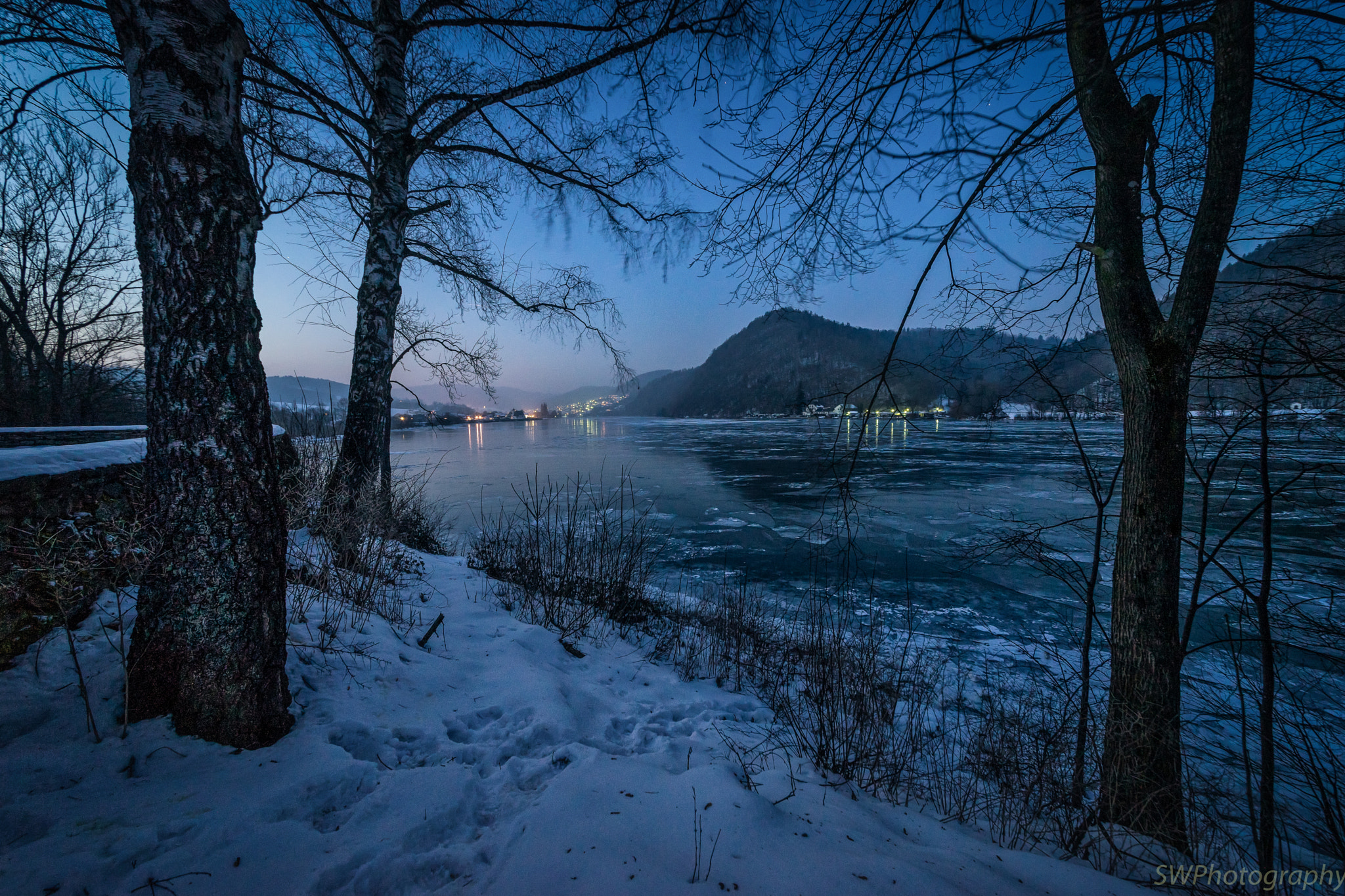 Sigma 12-24mm F4.5-5.6 II DG HSM sample photo. The frozen river photography