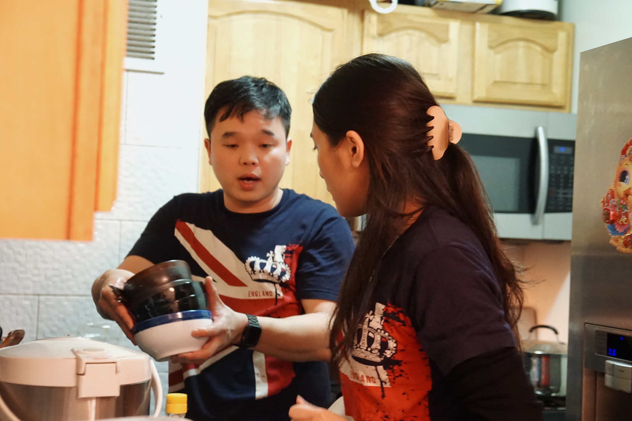 Sony a5100 sample photo. Chinese new year a couple preparing dinner photography