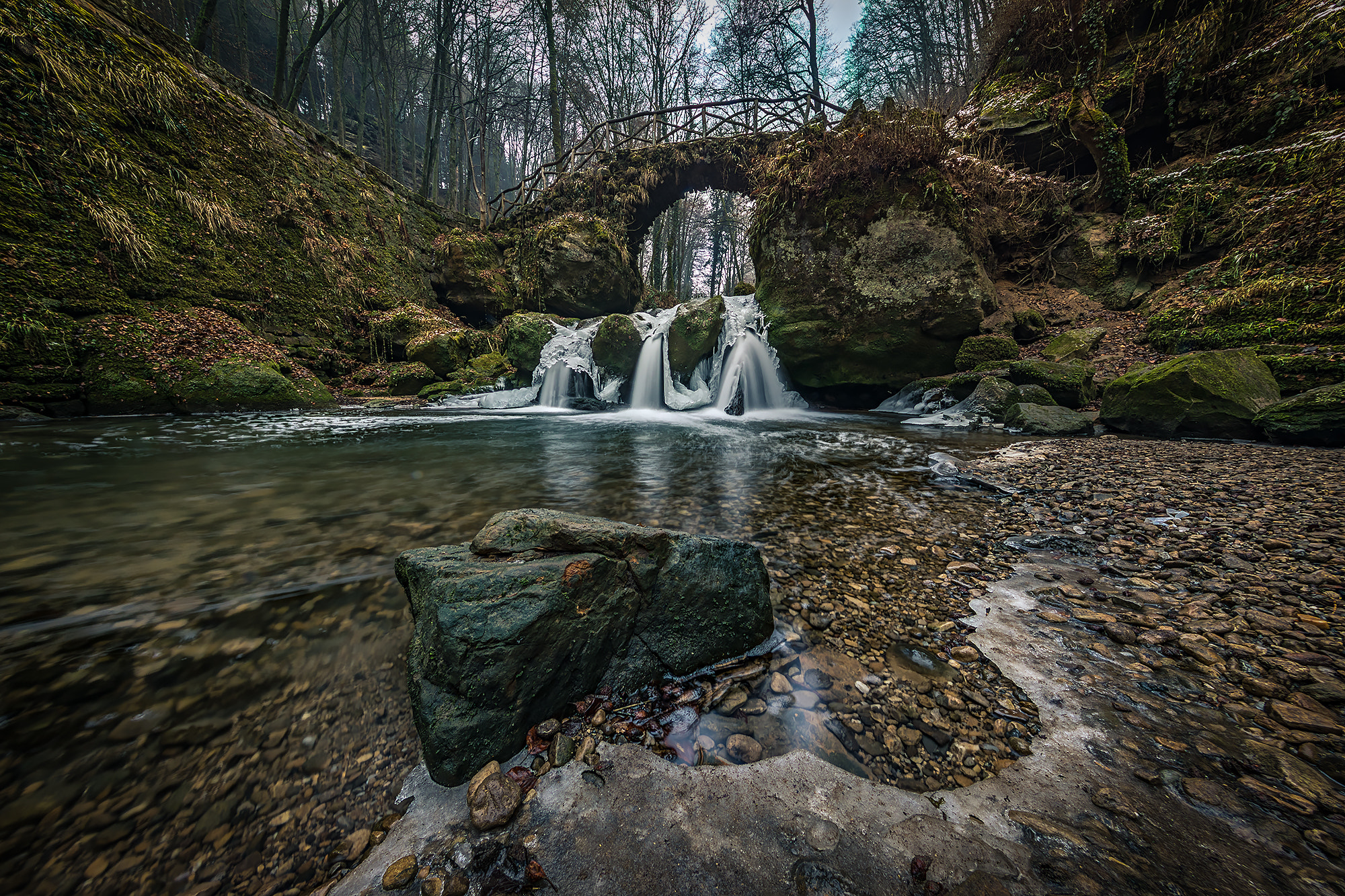 Canon EOS 5D Mark IV + Canon EF 11-24mm F4L USM sample photo. Cascade in the forest photography