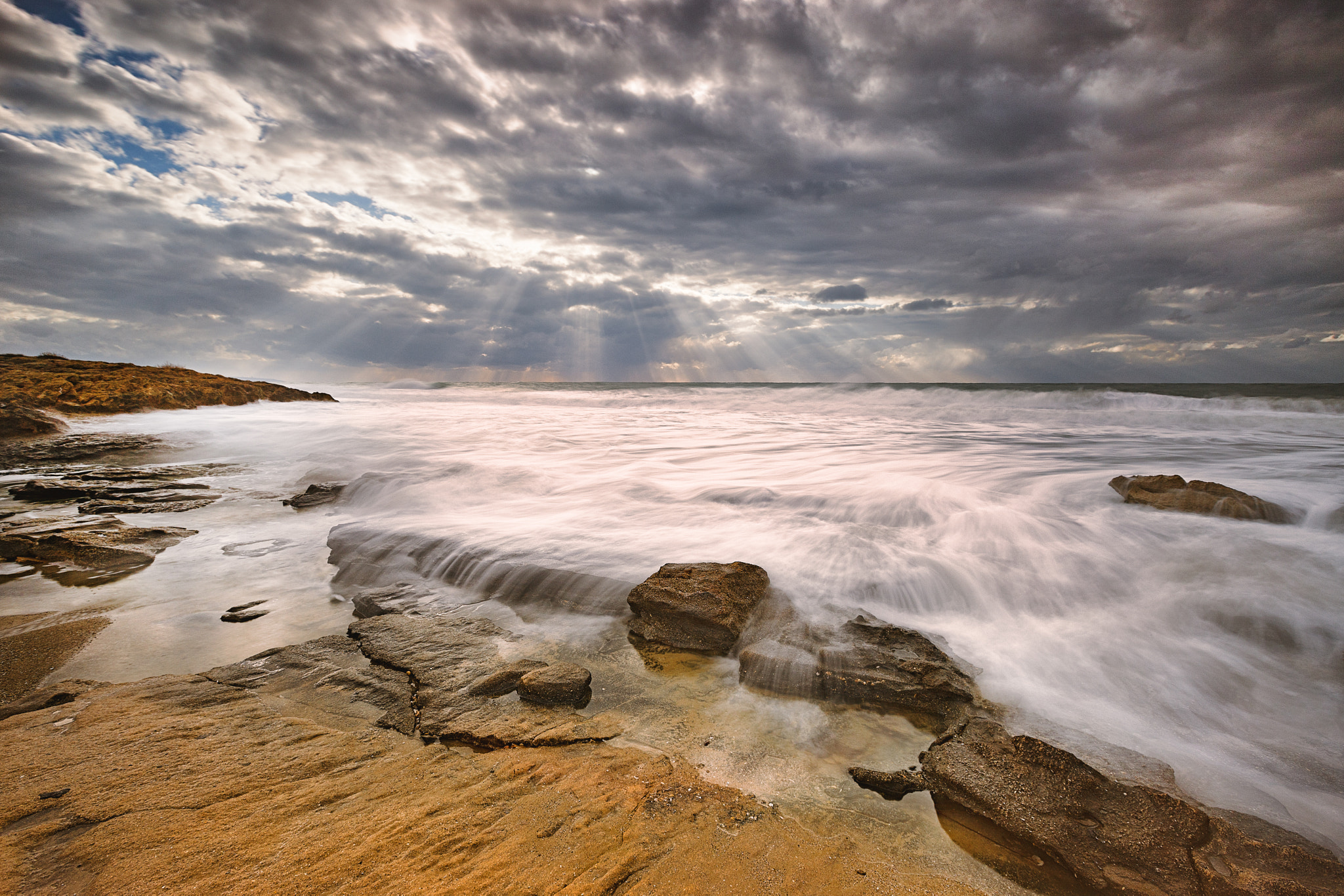 Canon EOS-1Ds Mark III sample photo. Mediterranean sea photography