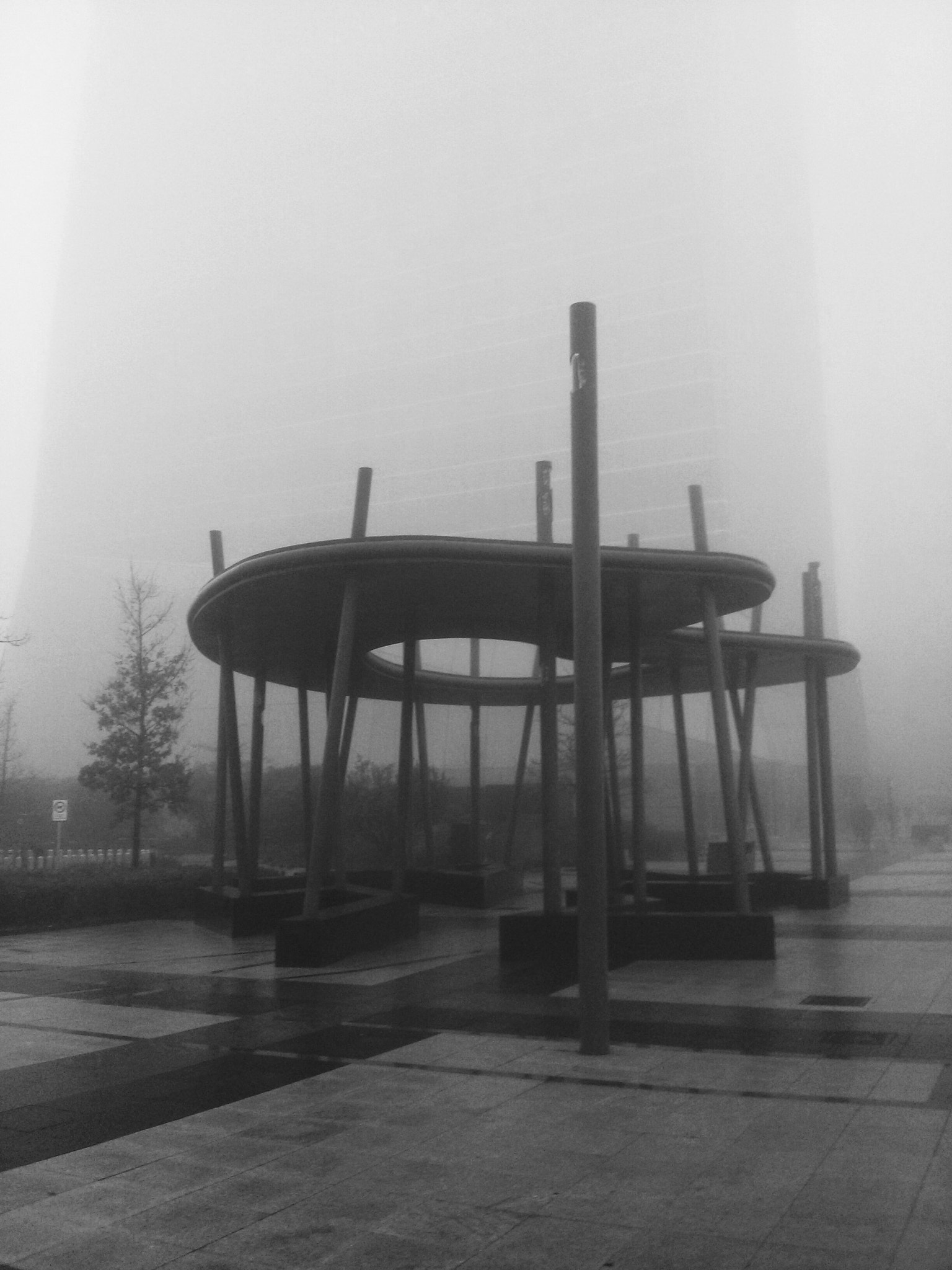 LG Nexus 4 sample photo. Crystal tower fog photography