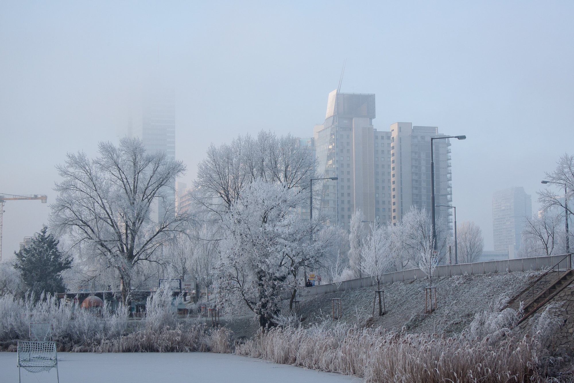 Canon EOS 50D sample photo. Frozen skyline photography