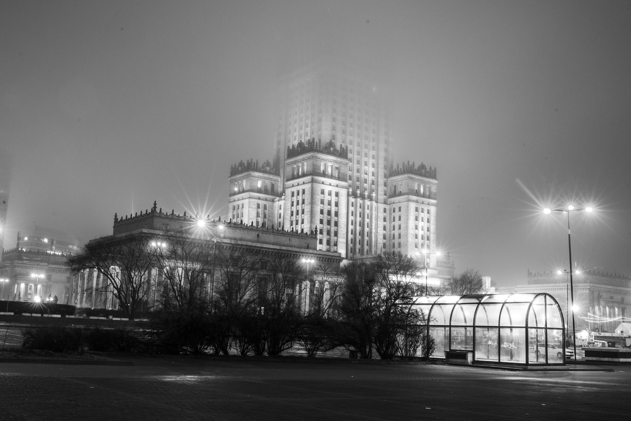 Nikon D610 + Nikon AF-S Nikkor 35mm F1.4G sample photo. Warsaw in winter photography