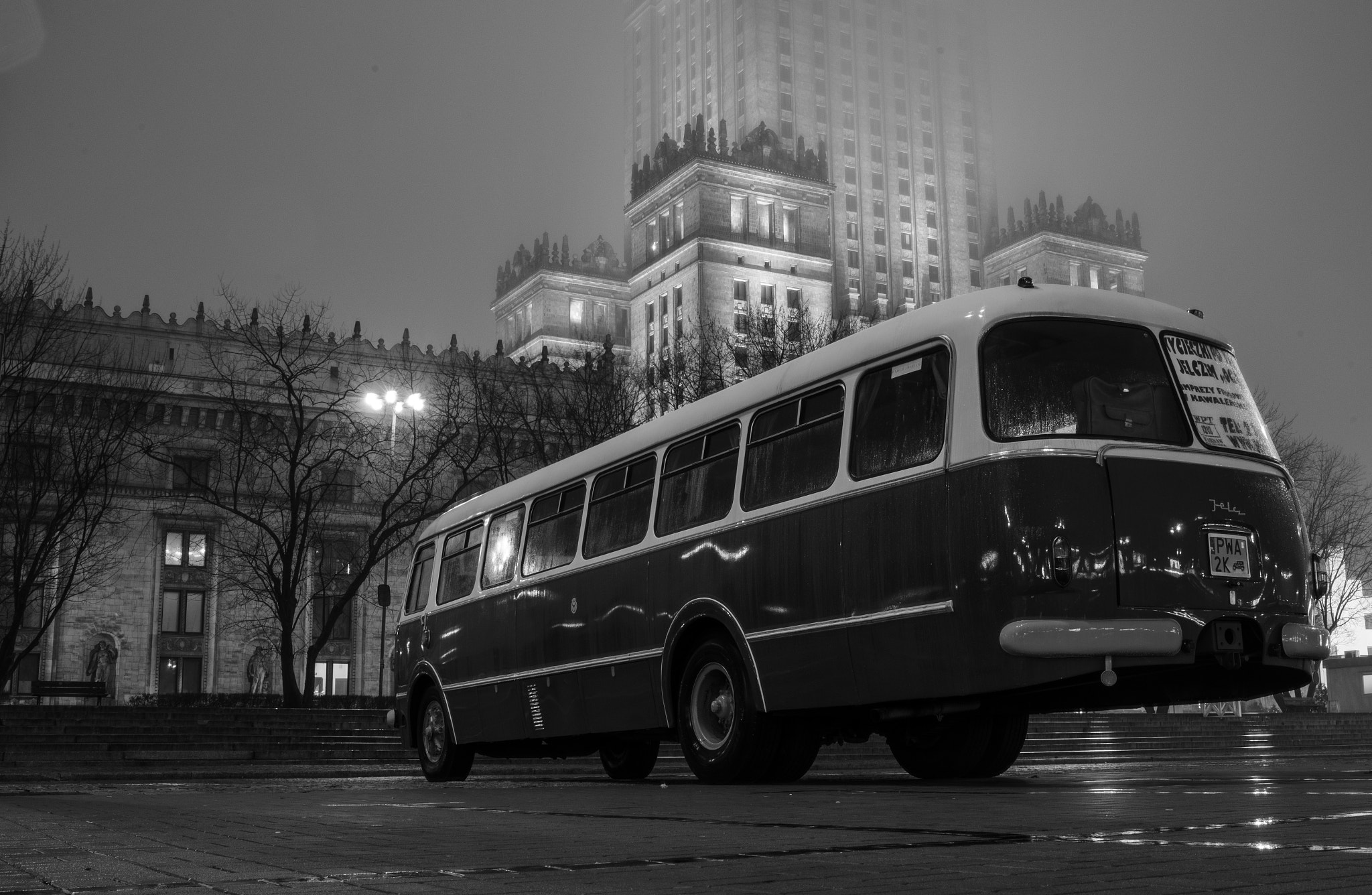 Nikon D610 + Nikon AF-S Nikkor 35mm F1.4G sample photo. Warsaw in a fog photography