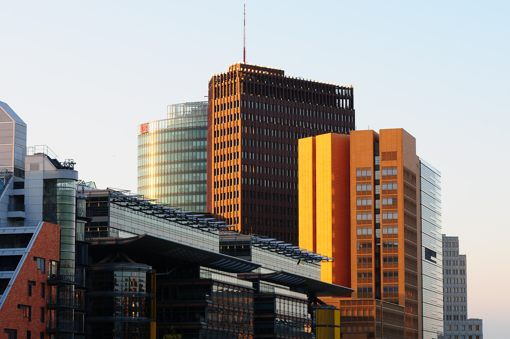 Nikon AF-S Nikkor 70-200mm F2.8G ED VR II sample photo. Berlin photography