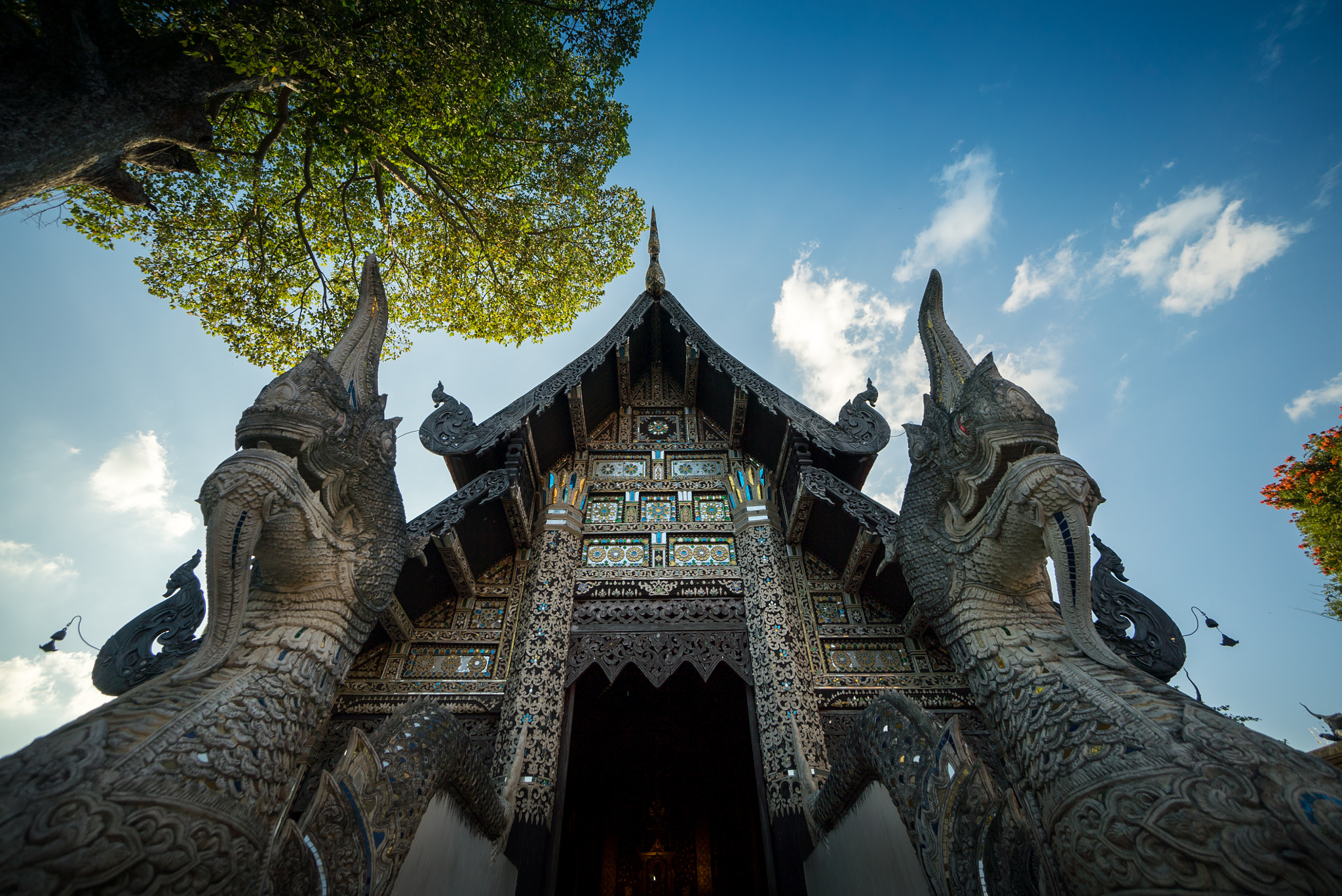 Sony a7S II sample photo. Wat chedi luang worawihan, chiang mai photography