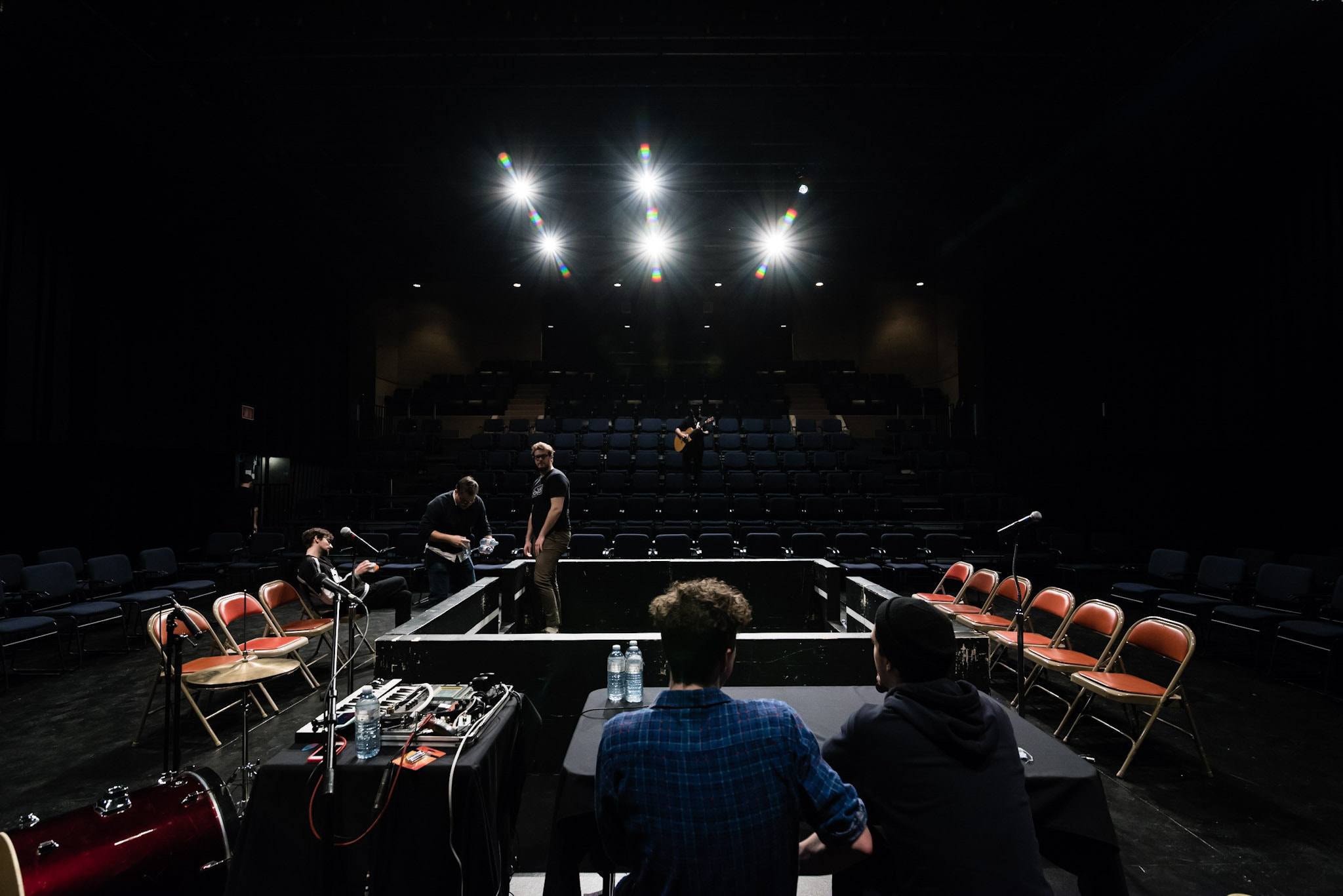 Tokina AT-X 16-28mm F2.8 Pro FX sample photo. Getting the stage ready photography
