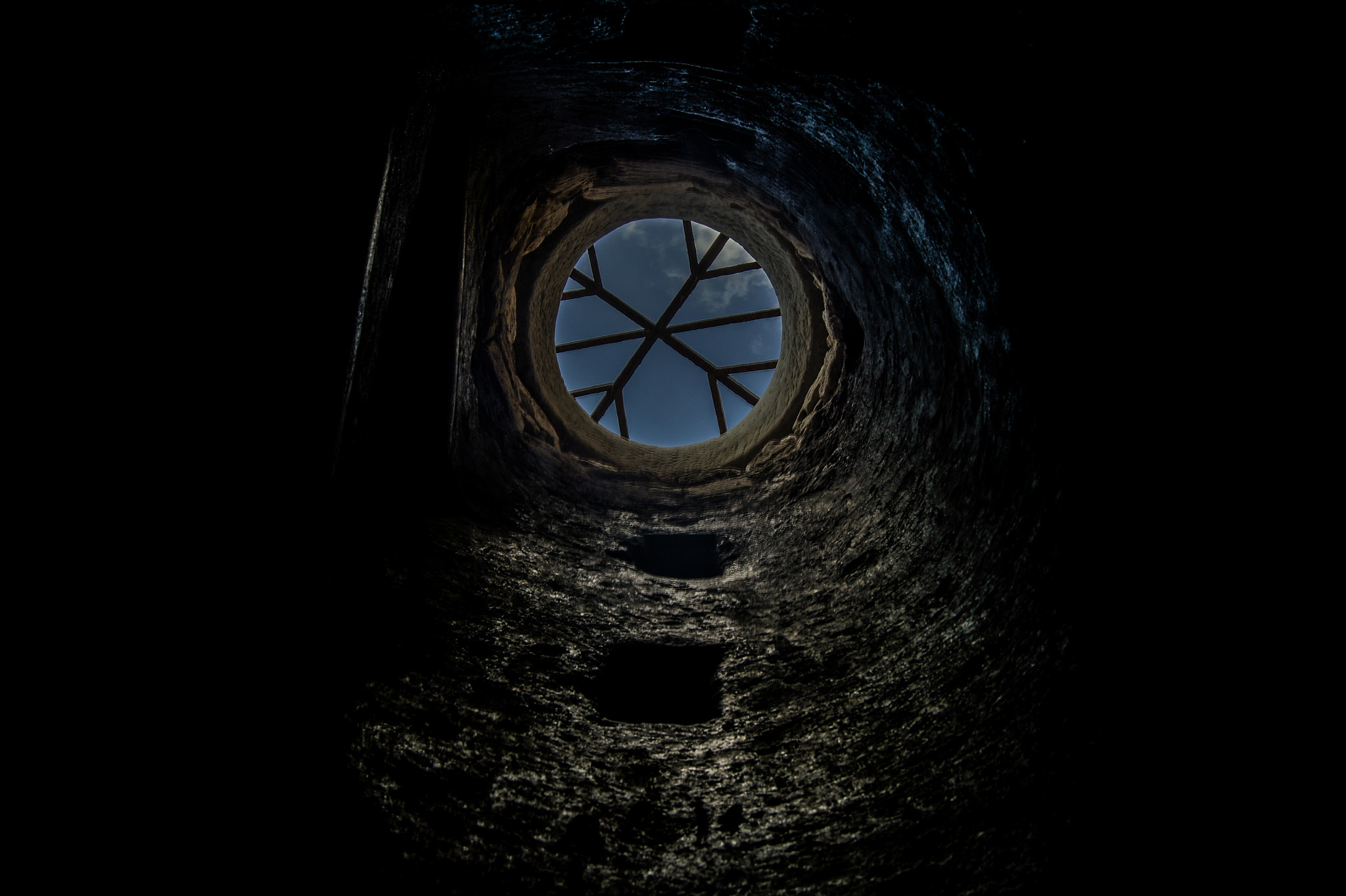 Sony SLT-A33 sample photo. Fear can hold you prisoner, hope can set you free. photography