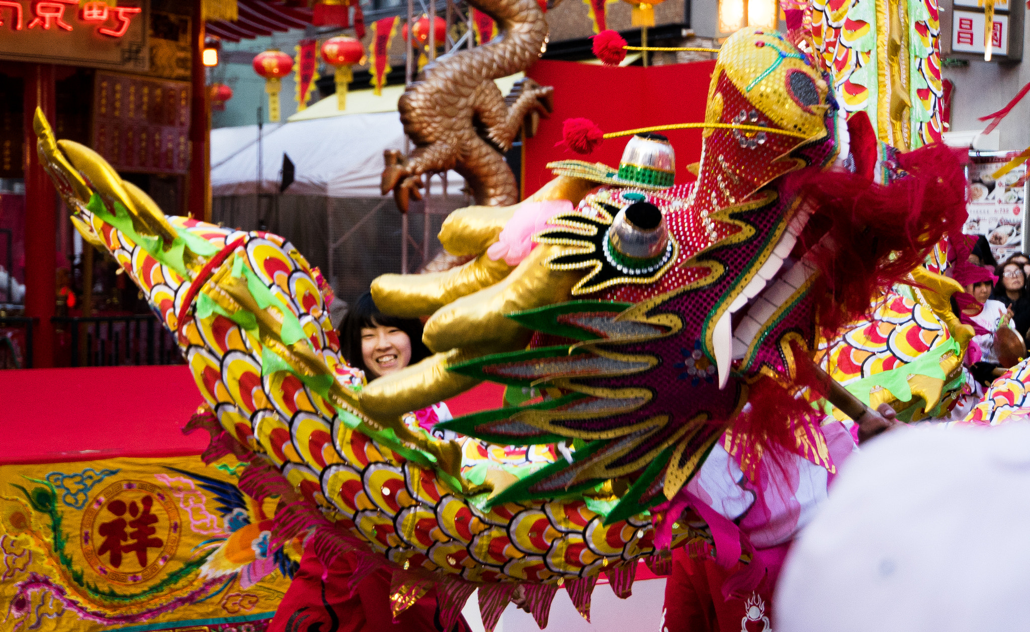 Sony E 18-200mm F3.5-6.3 OSS sample photo. Dragon girl photography