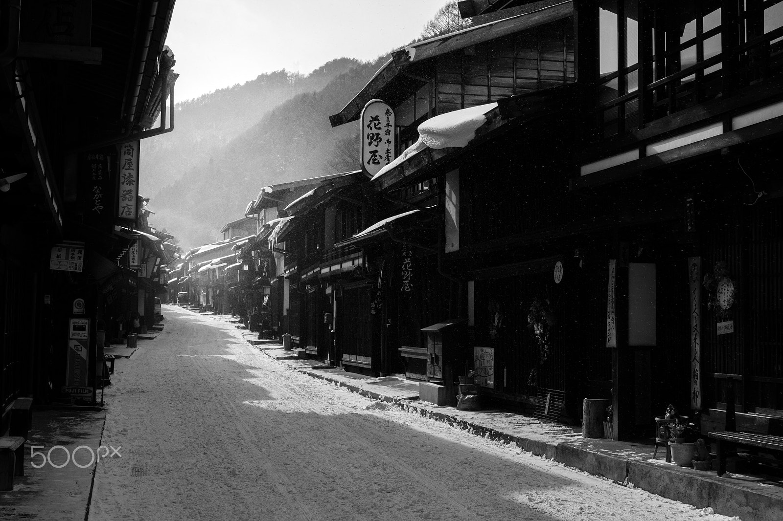 ZEISS Makro-Planar T* 50mm F2 sample photo. Powdery snow photography