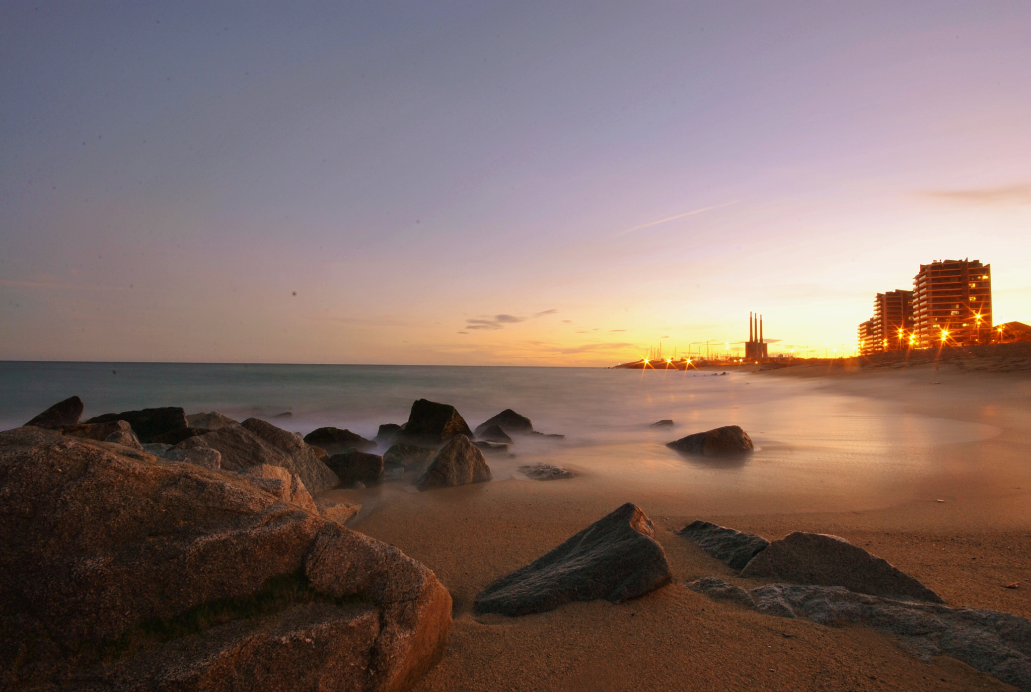 Sigma 10-20mm F4-5.6 EX DC HSM sample photo. El mar de badalona photography