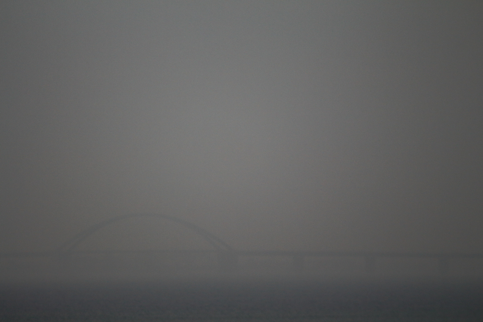 Canon EOS 700D (EOS Rebel T5i / EOS Kiss X7i) + Canon EF 75-300mm F4.0-5.6 IS USM sample photo. Bridge in mist photography