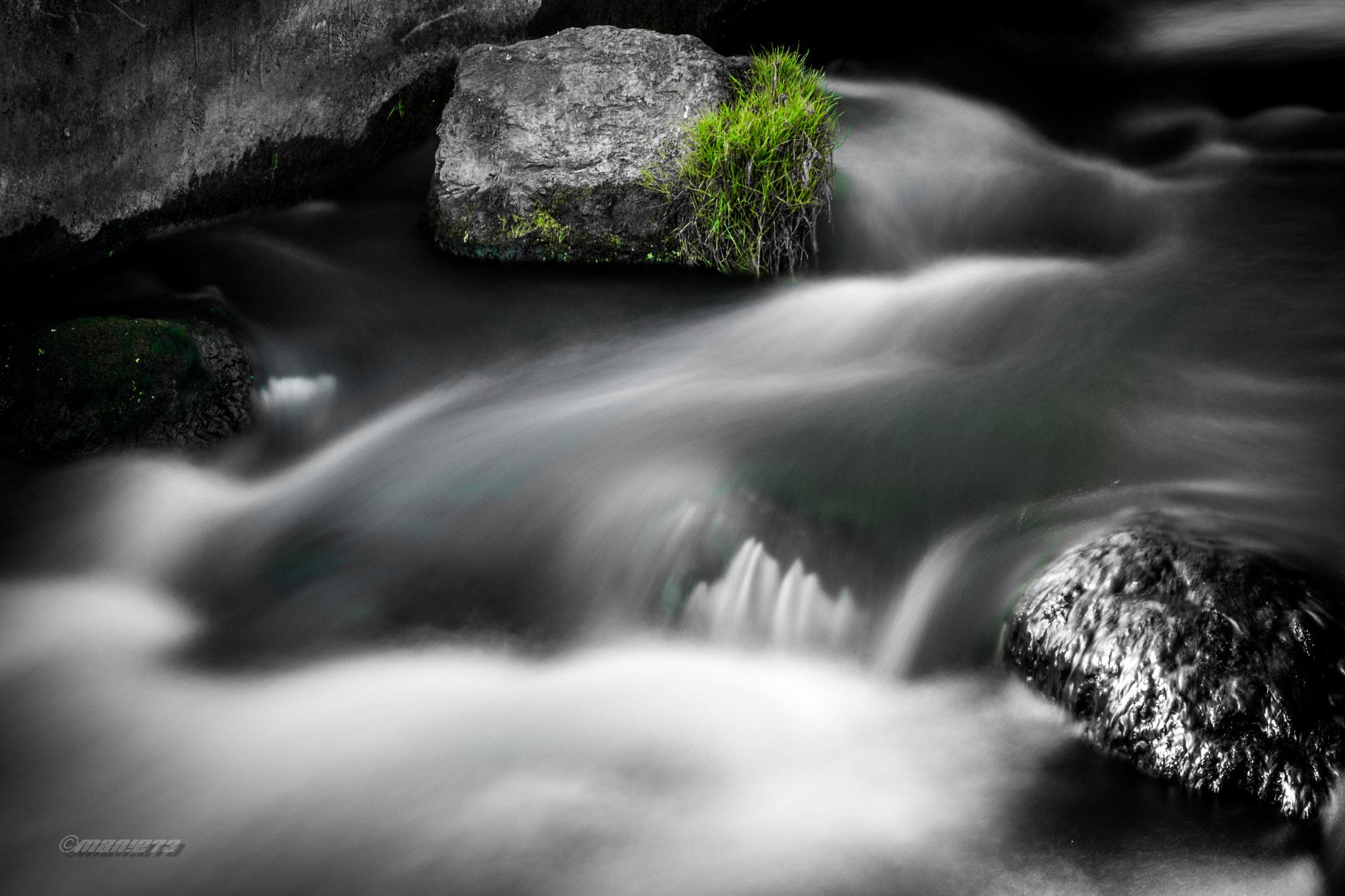 Sony SLT-A77 sample photo. Water and stones photography