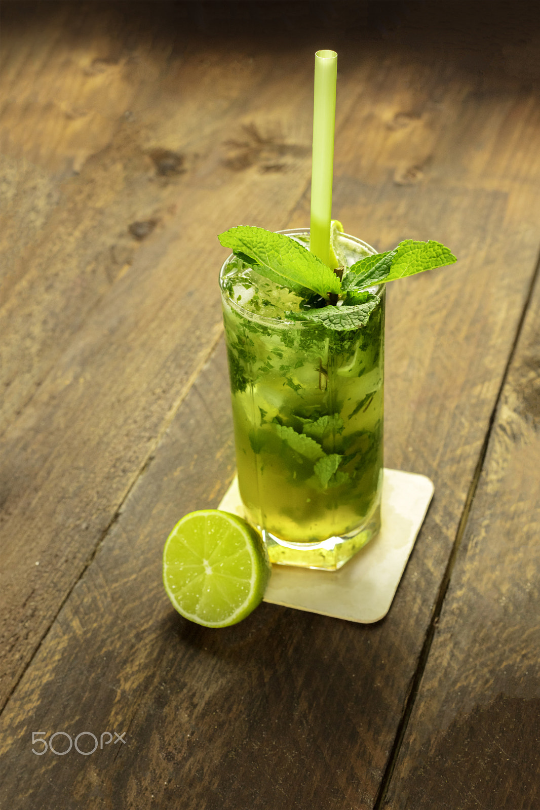 Canon EOS 5DS R sample photo. Mojito cocktail with mint leaves and lime photography