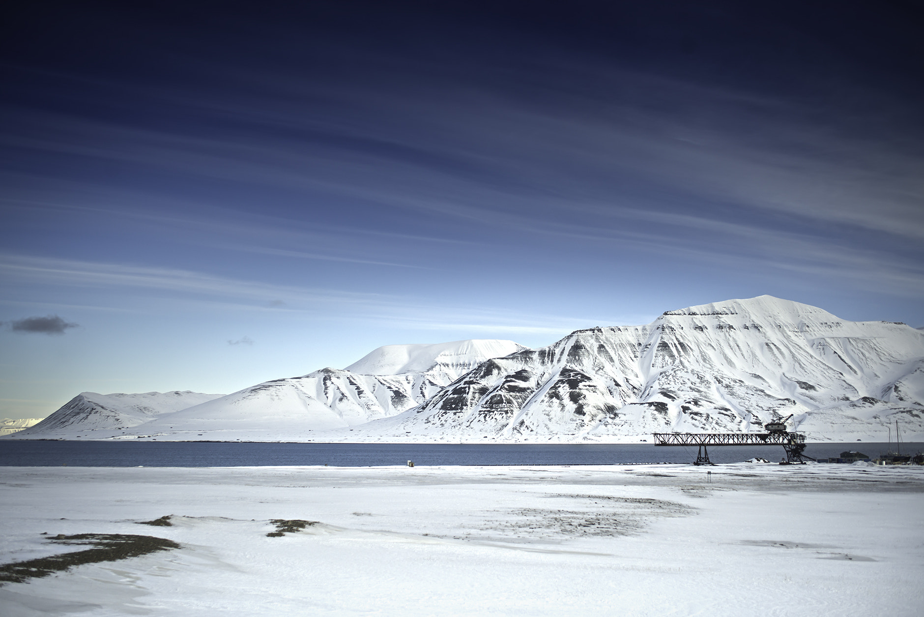 Nikon D800 + AF Zoom-Nikkor 35-70mm f/2.8D sample photo. Svalbard. photography