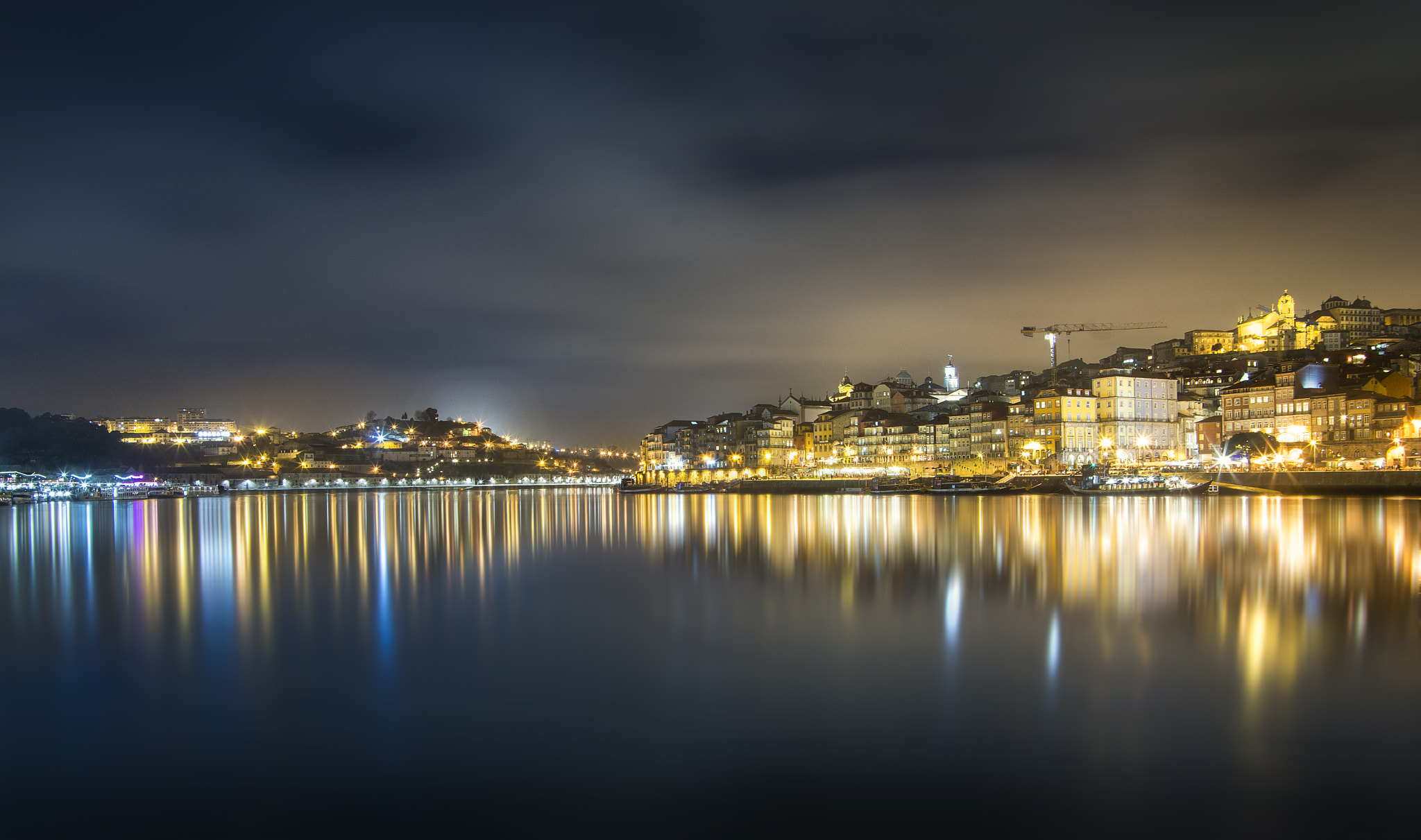 Pentax smc DA 16-45mm F4 ED AL sample photo. When two cities collide photography