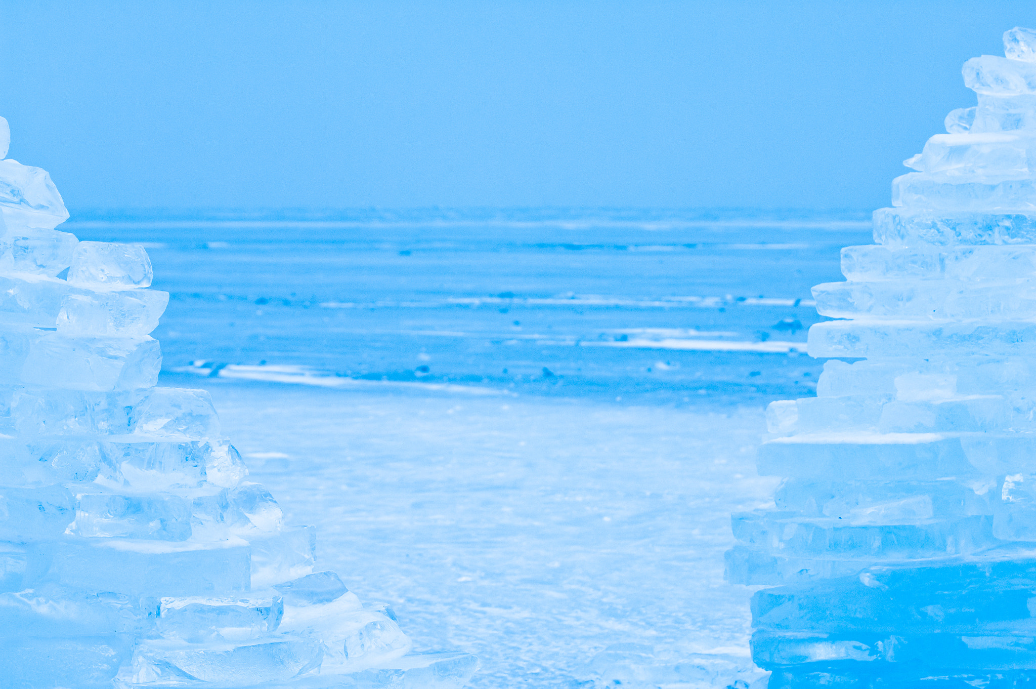 Nikon D2X sample photo. Winter scene at the frozen lake balaton with ice tower photography