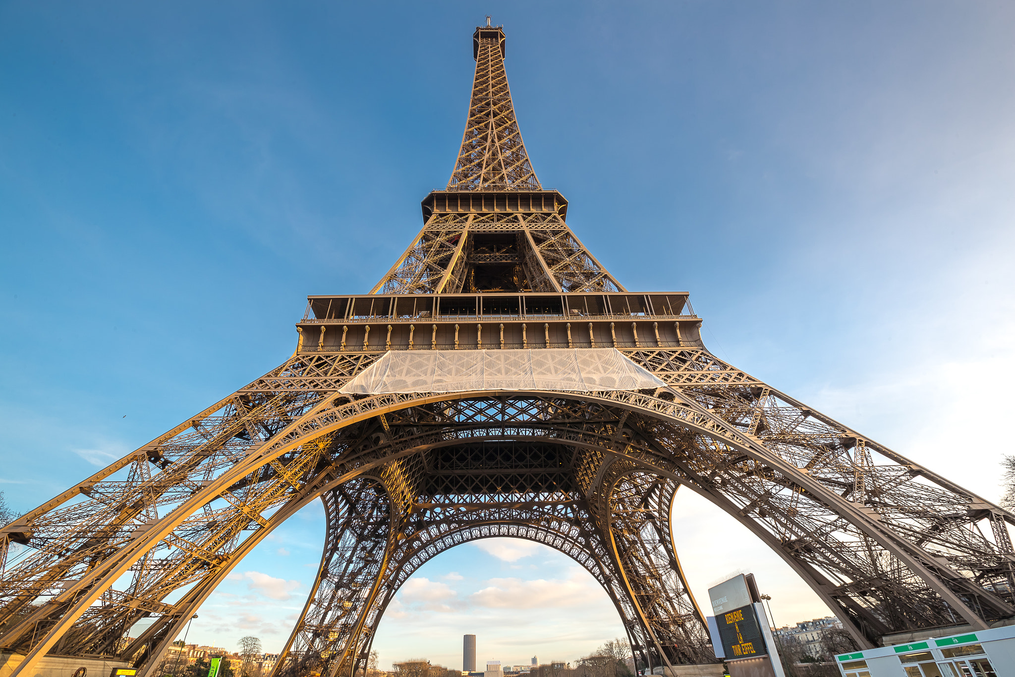 Canon EF 16-35mm F2.8L II USM sample photo. A paris photography