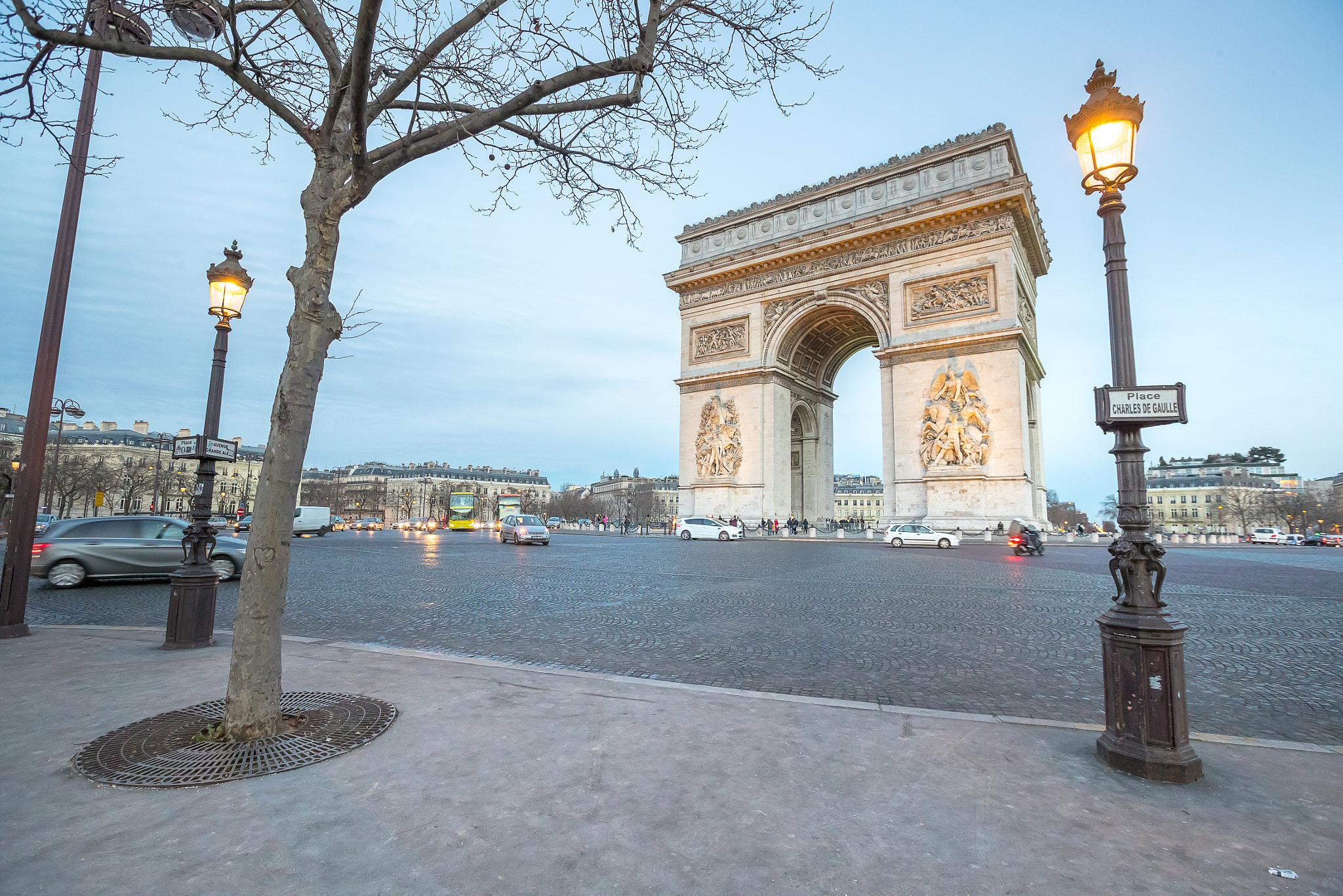 Canon EF 16-35mm F2.8L II USM sample photo. A paris photography