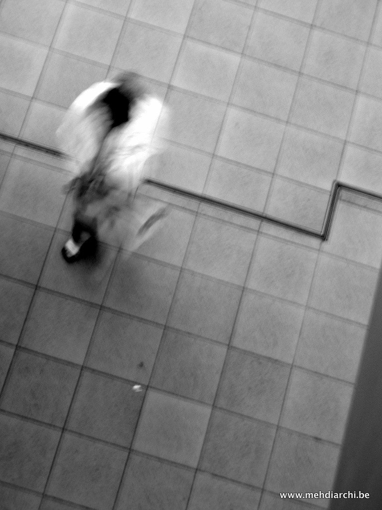 Canon DIGITAL IXUS 40 sample photo. Move photography